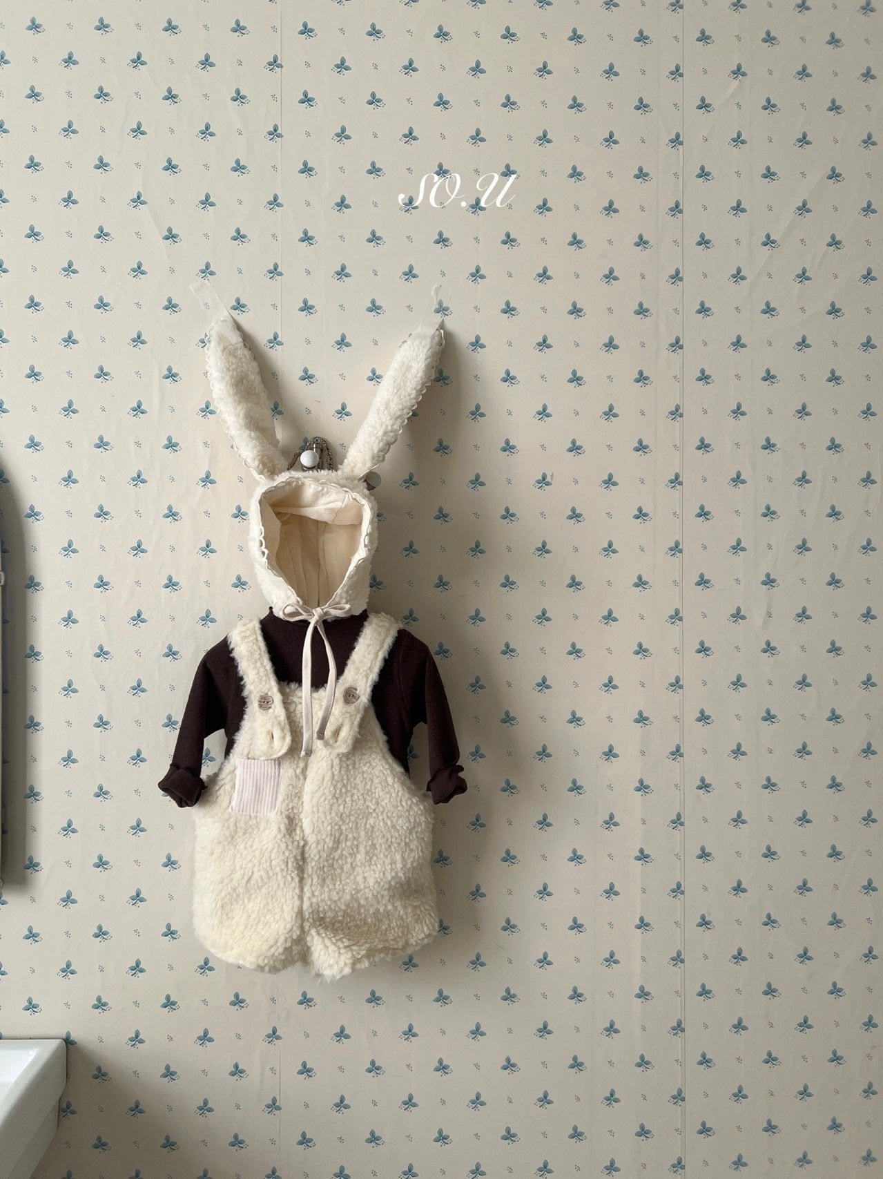 Boa bunny bonnet