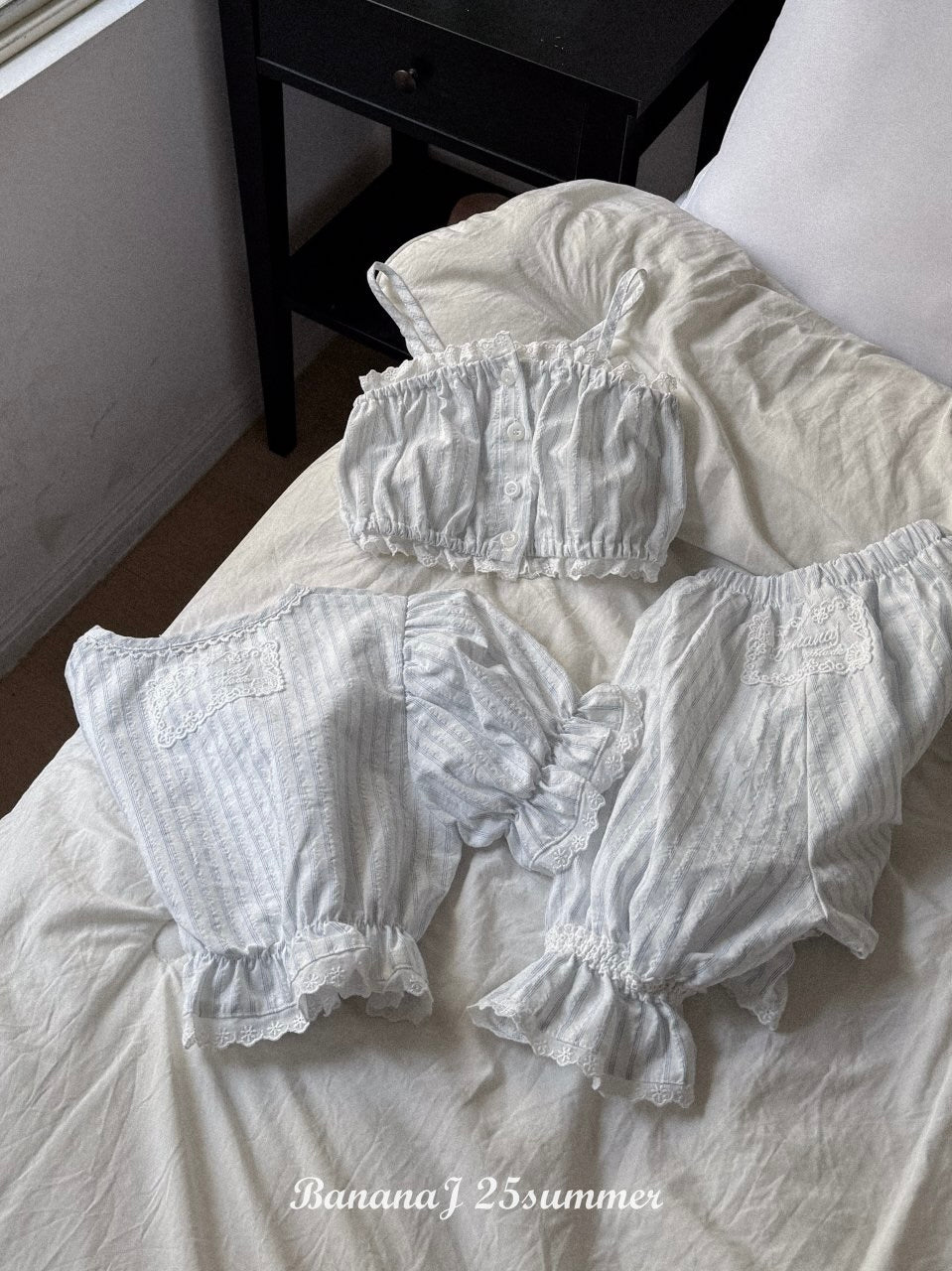 Milk blouse