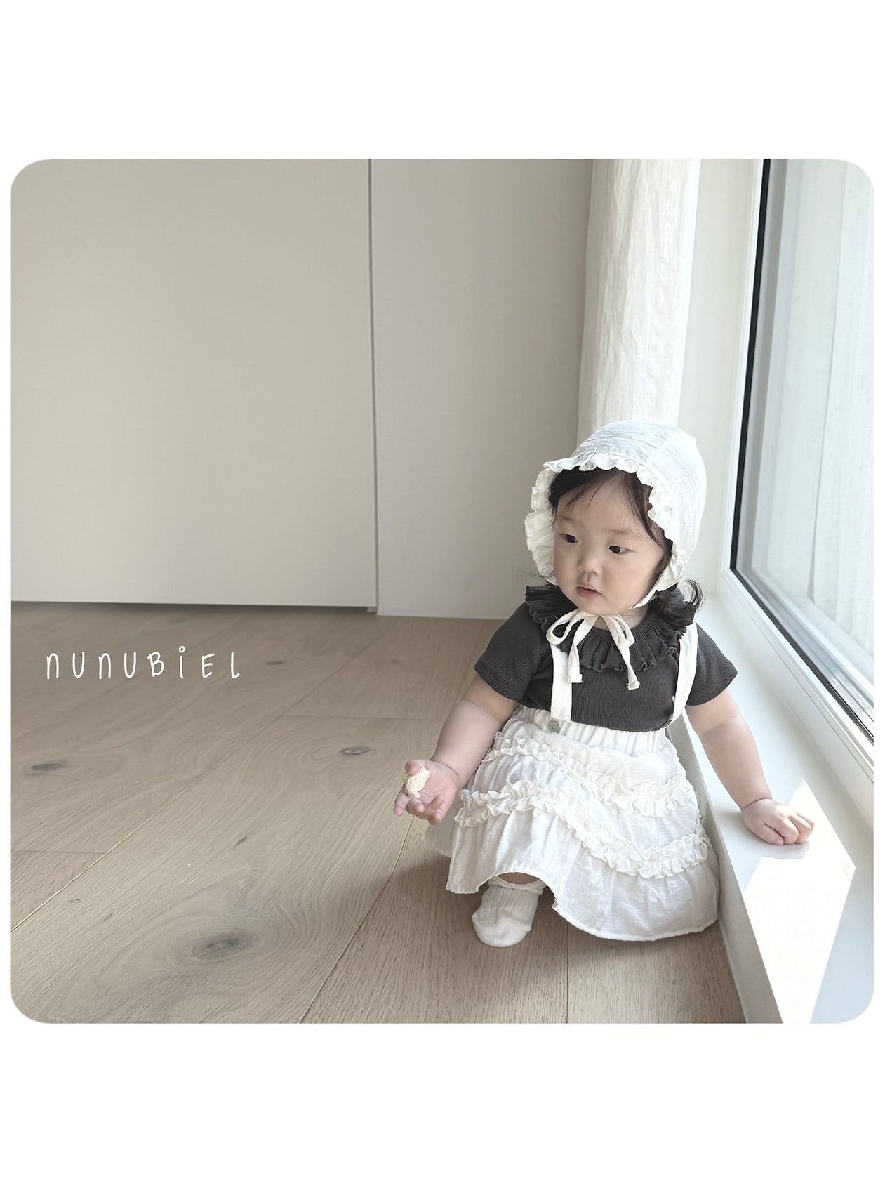 Bebe ribbed frill T shirts