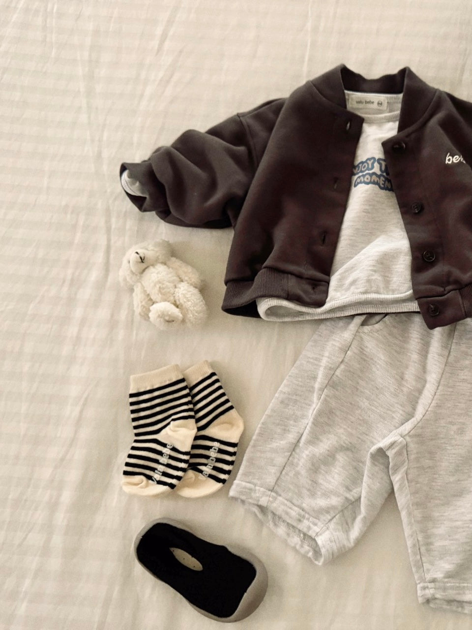 Fron slit ribbed pants