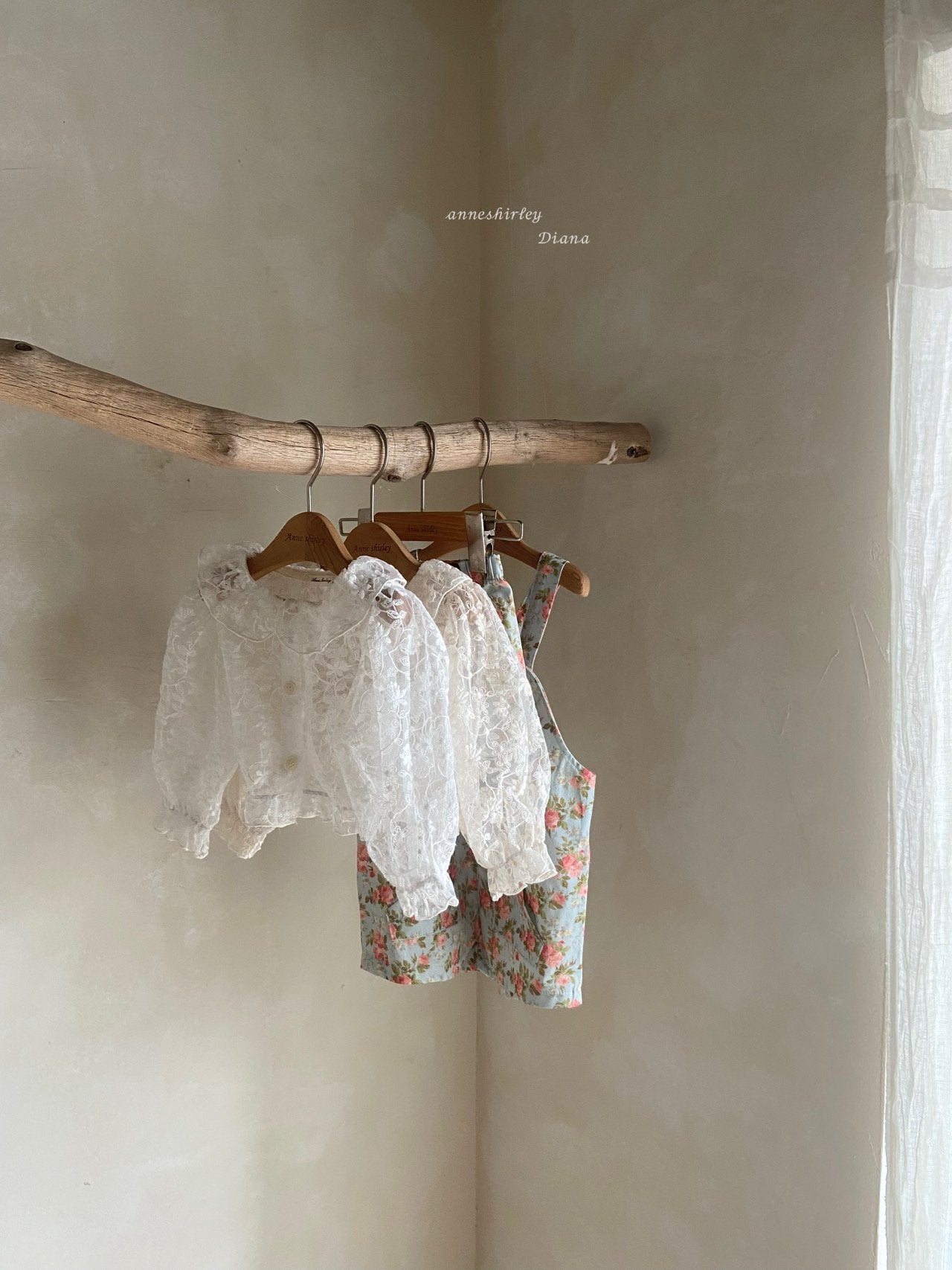 Lace collar cardigan