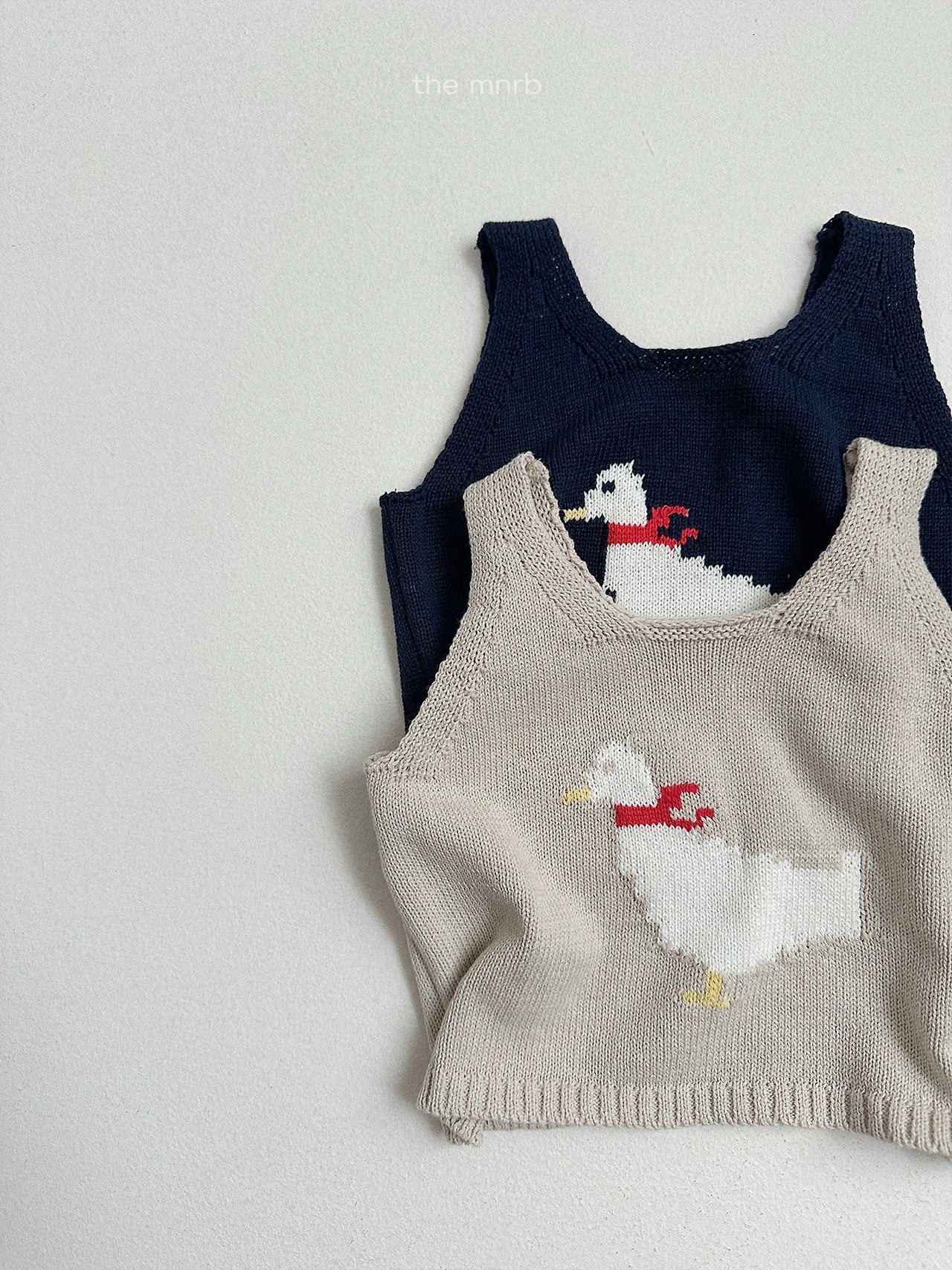 Duck knit vest