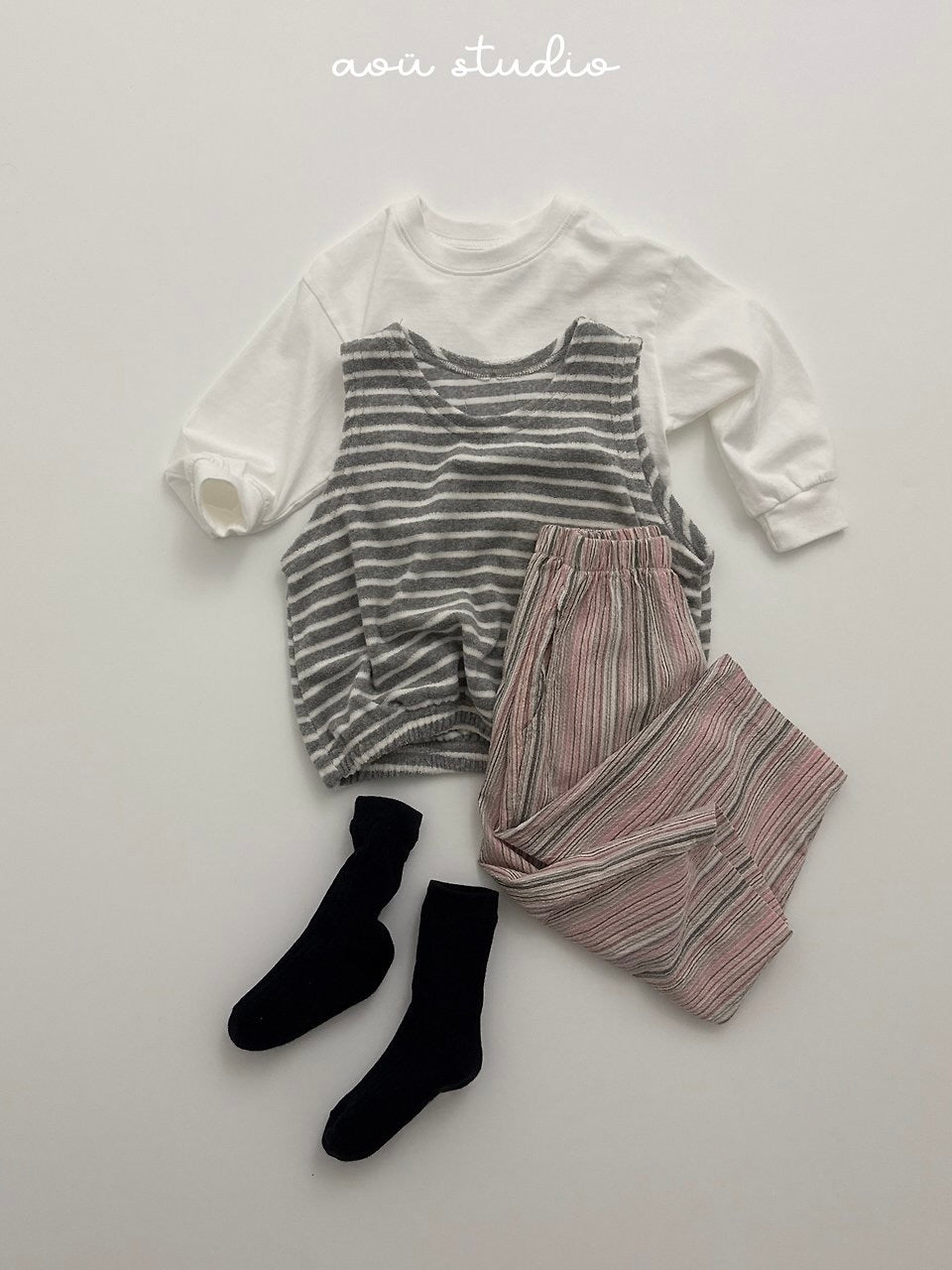 Como sleeveless