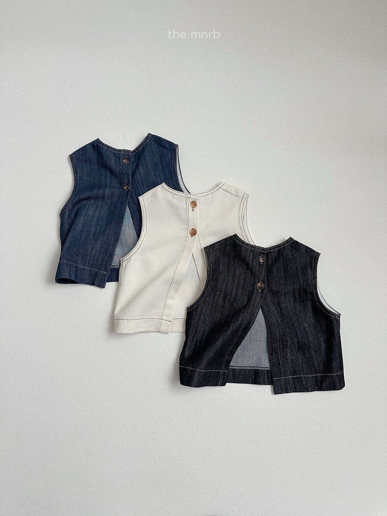Non-fade vest