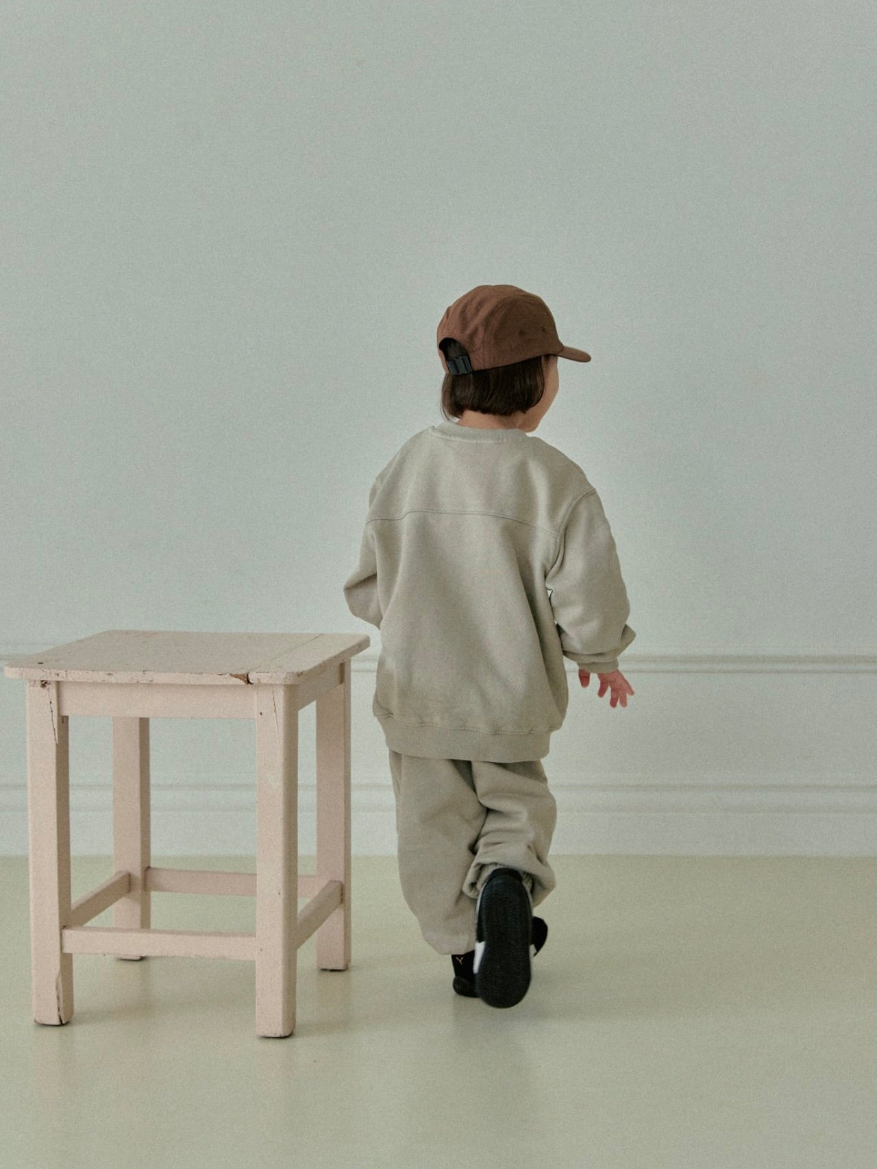 Pigment jogger pants