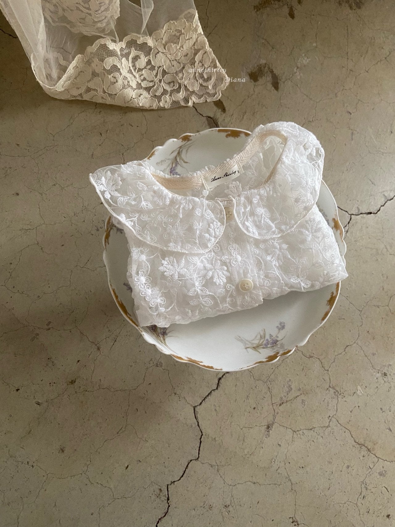 Lace collar cardigan