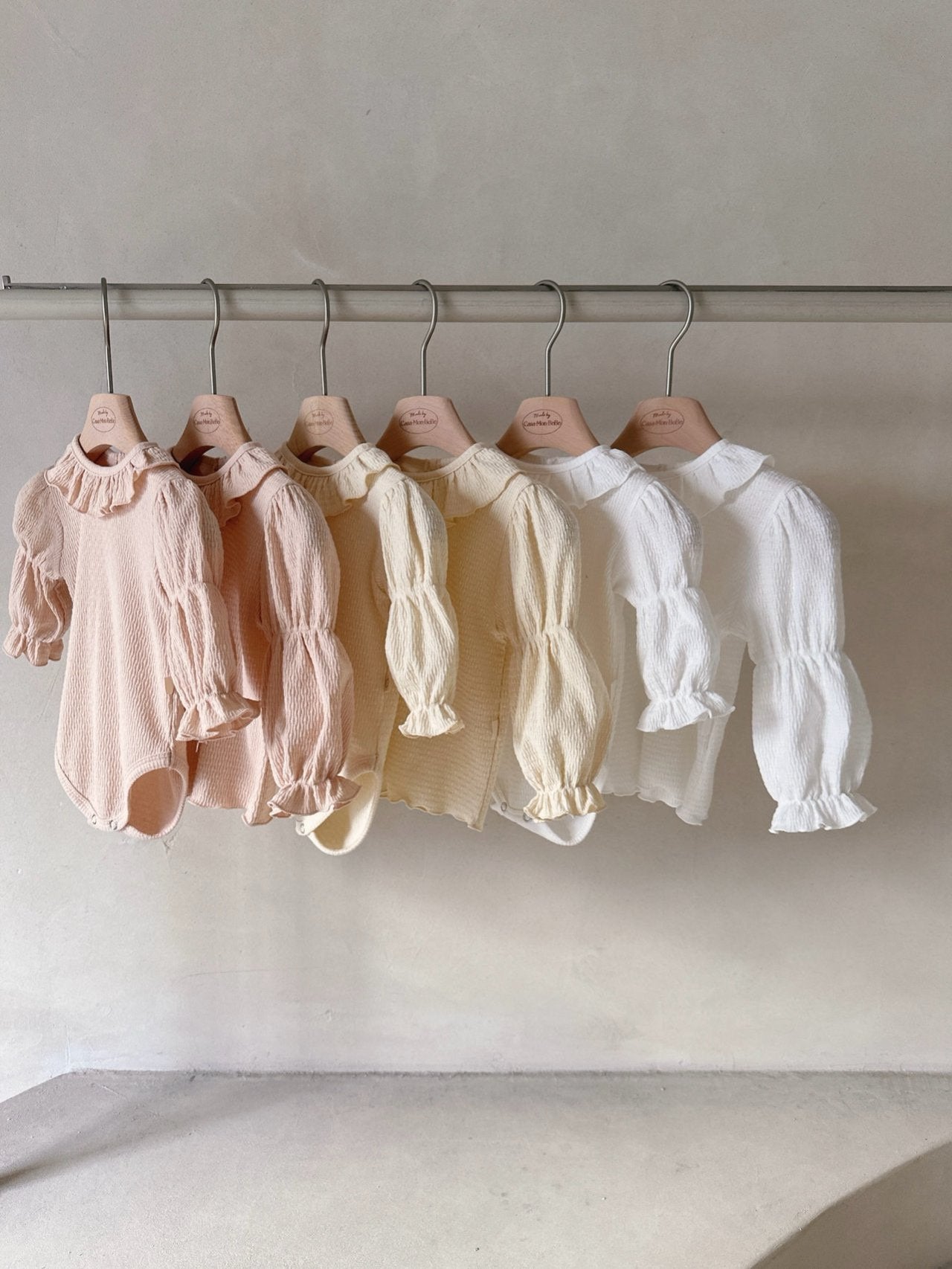 April frill rompers