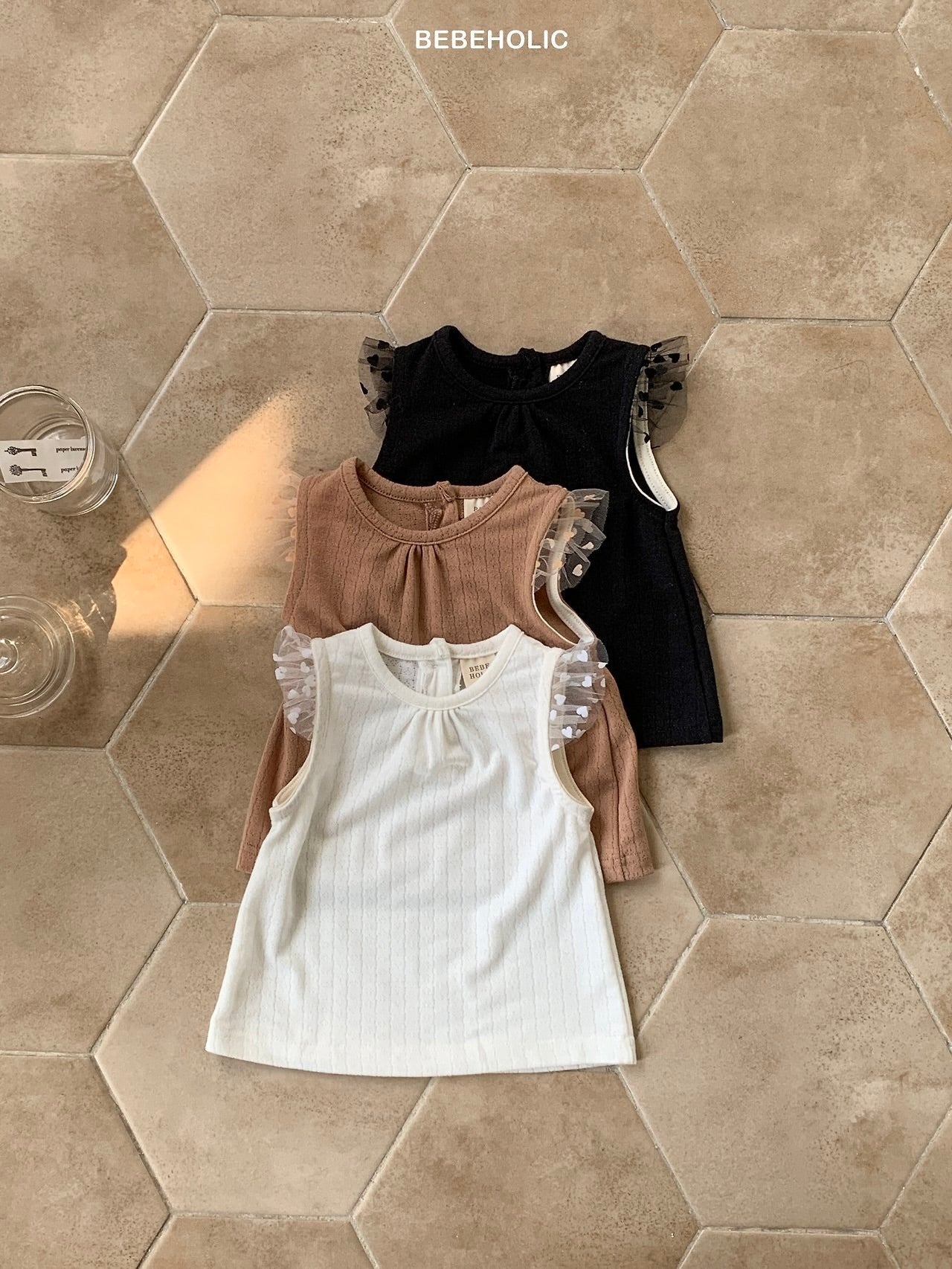 Lily frill T