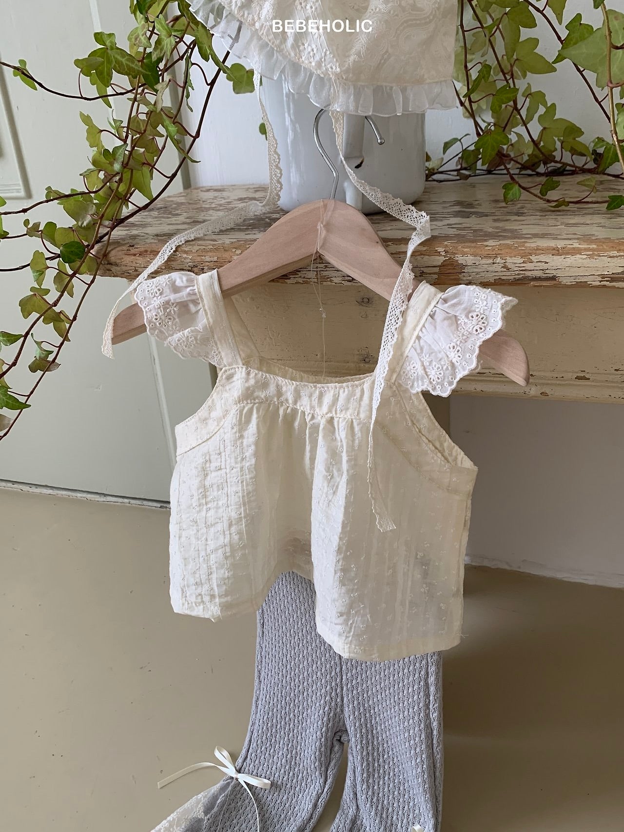 Leaf blouse