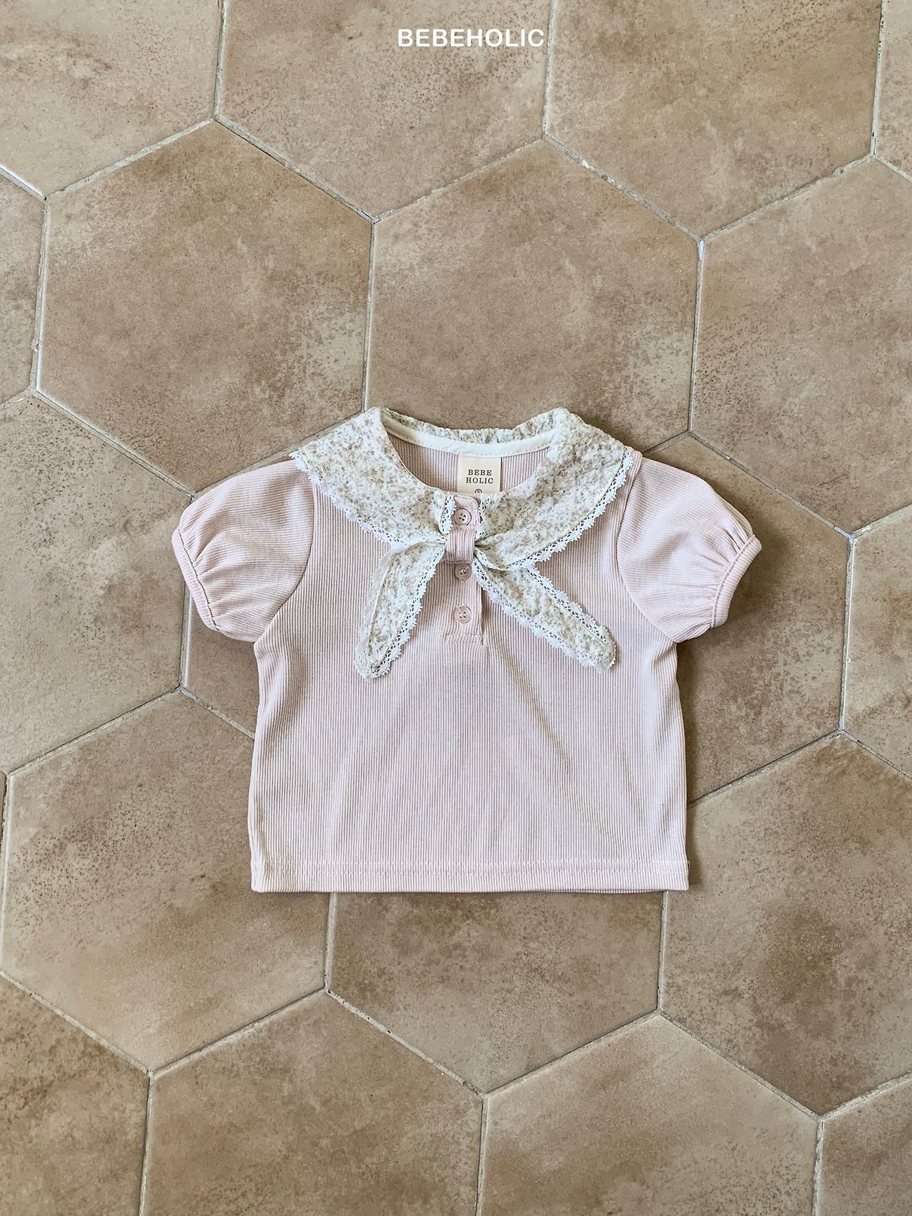 Flower collar T