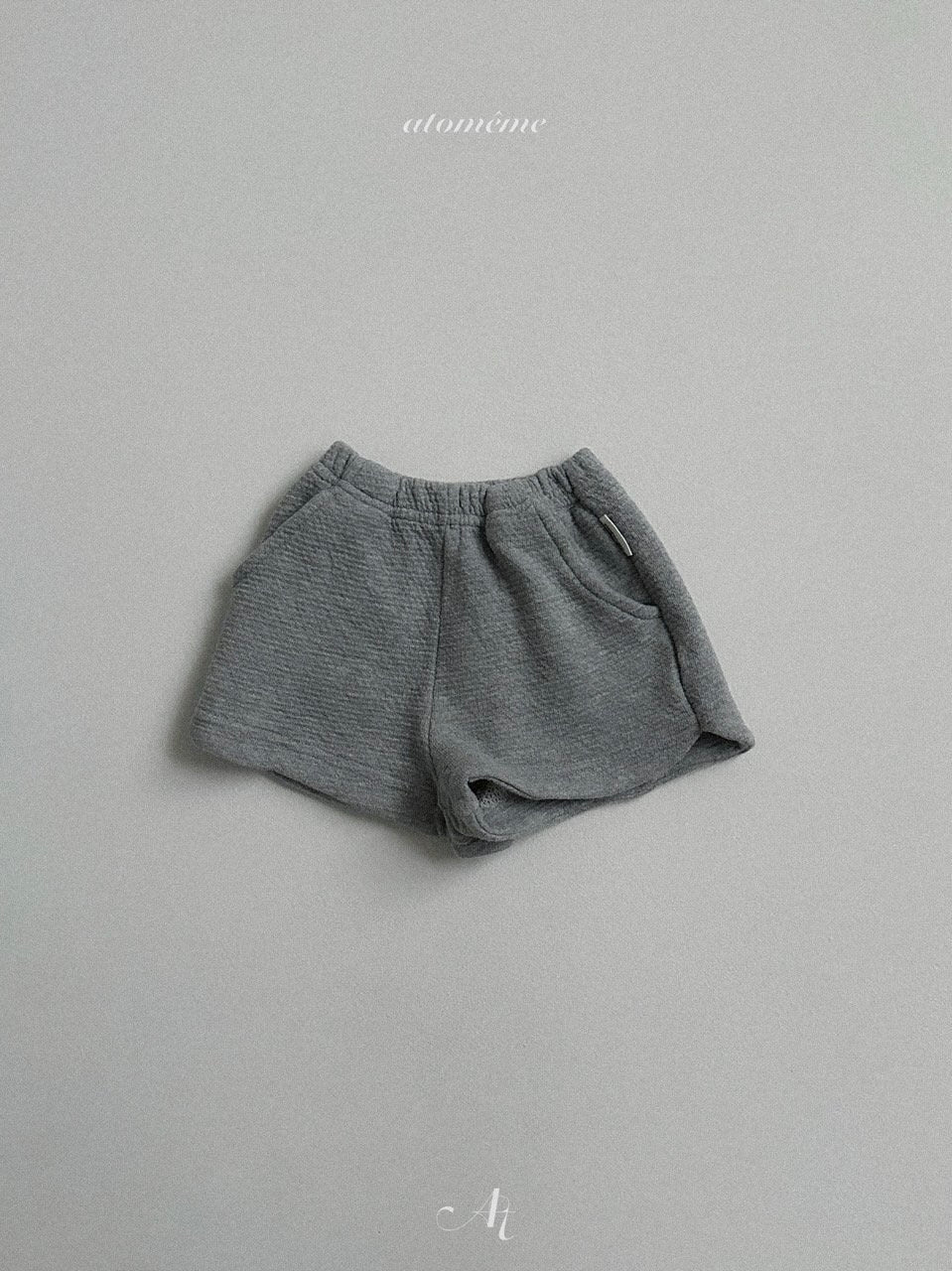 Minimalist pants
