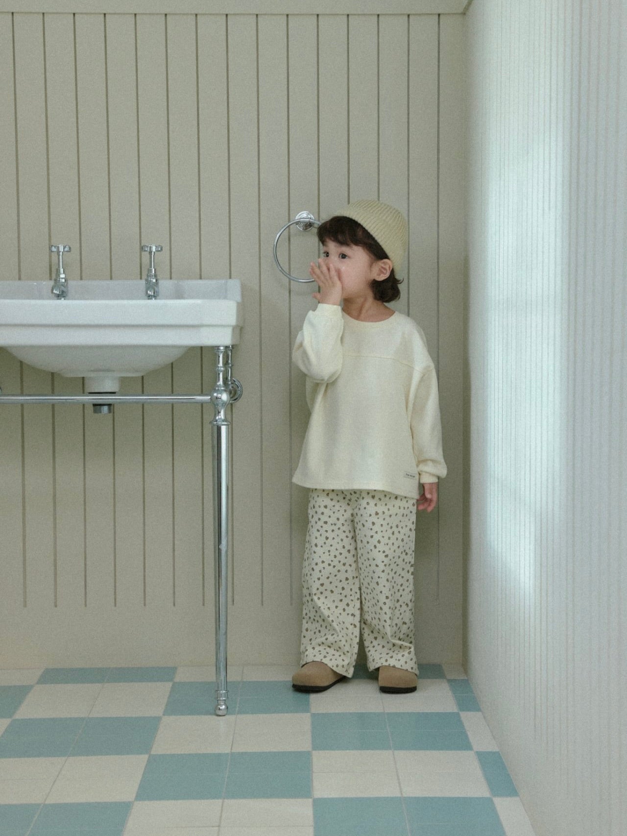 Patterned straight pants