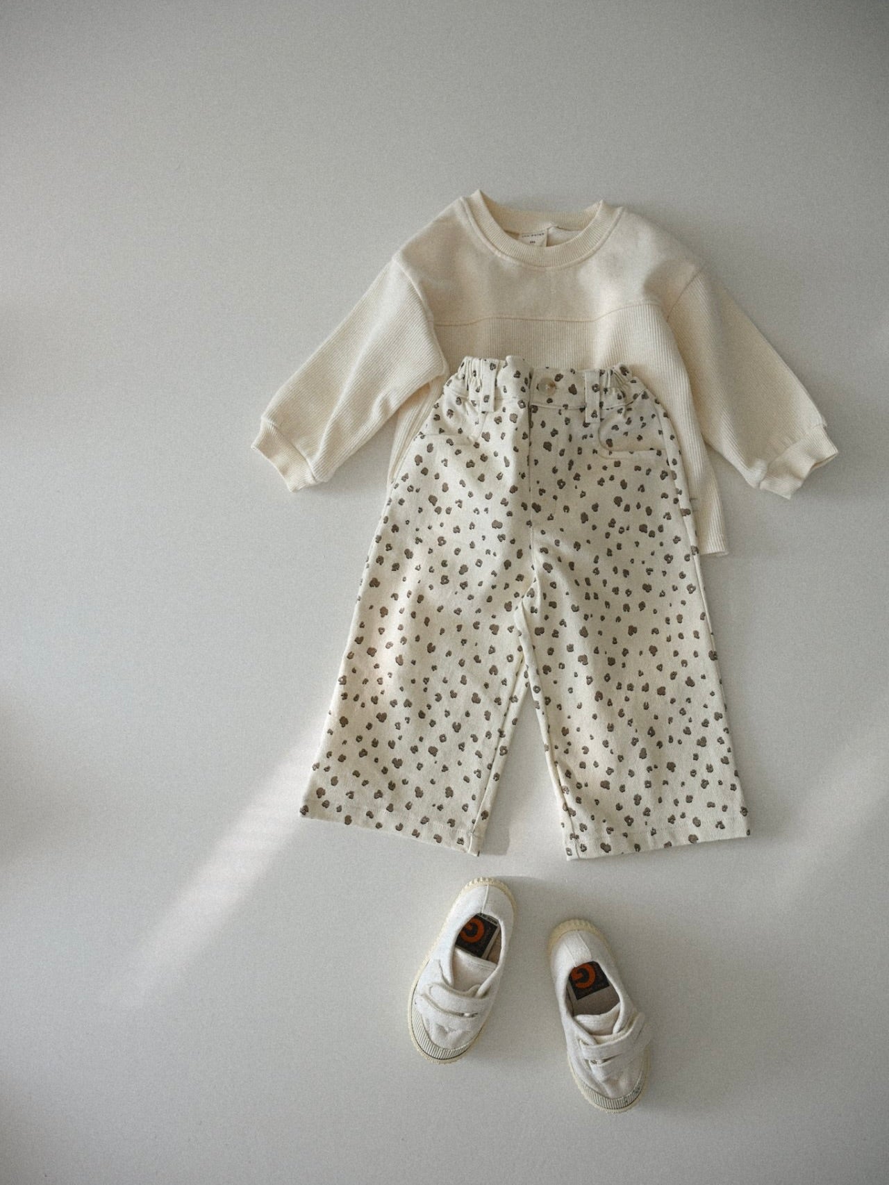 Patterned straight pants