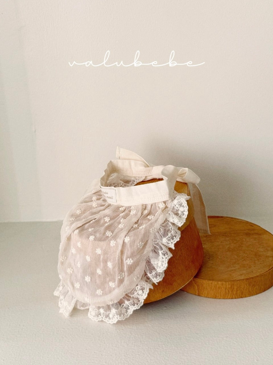 Layered apron (baby)