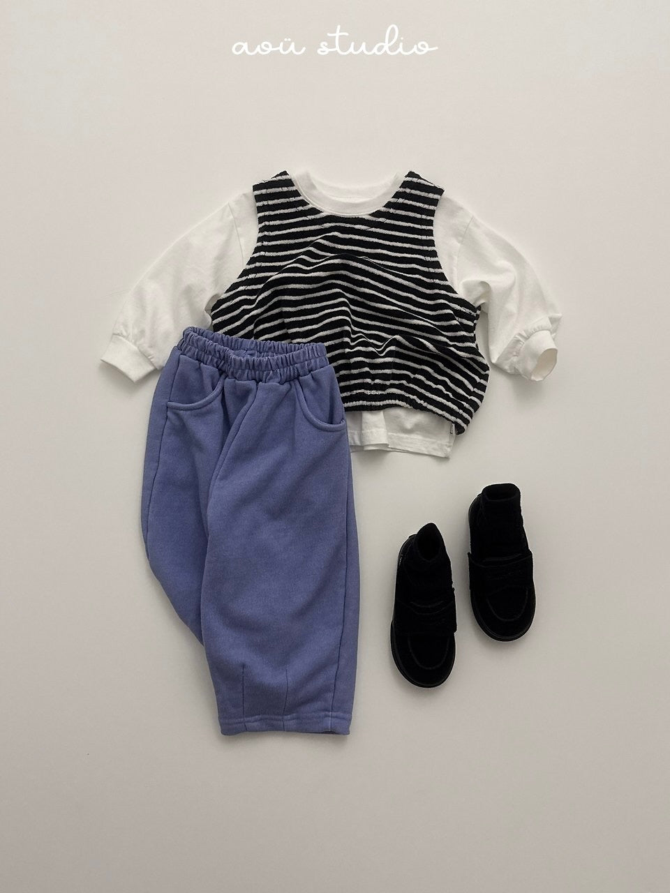 Como sleeveless