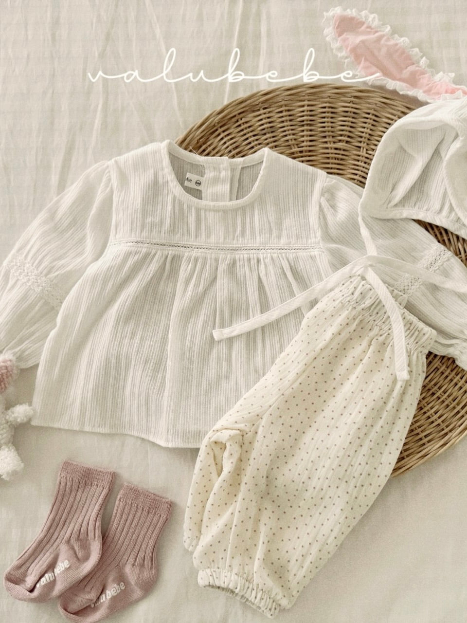 Spring pattern pants