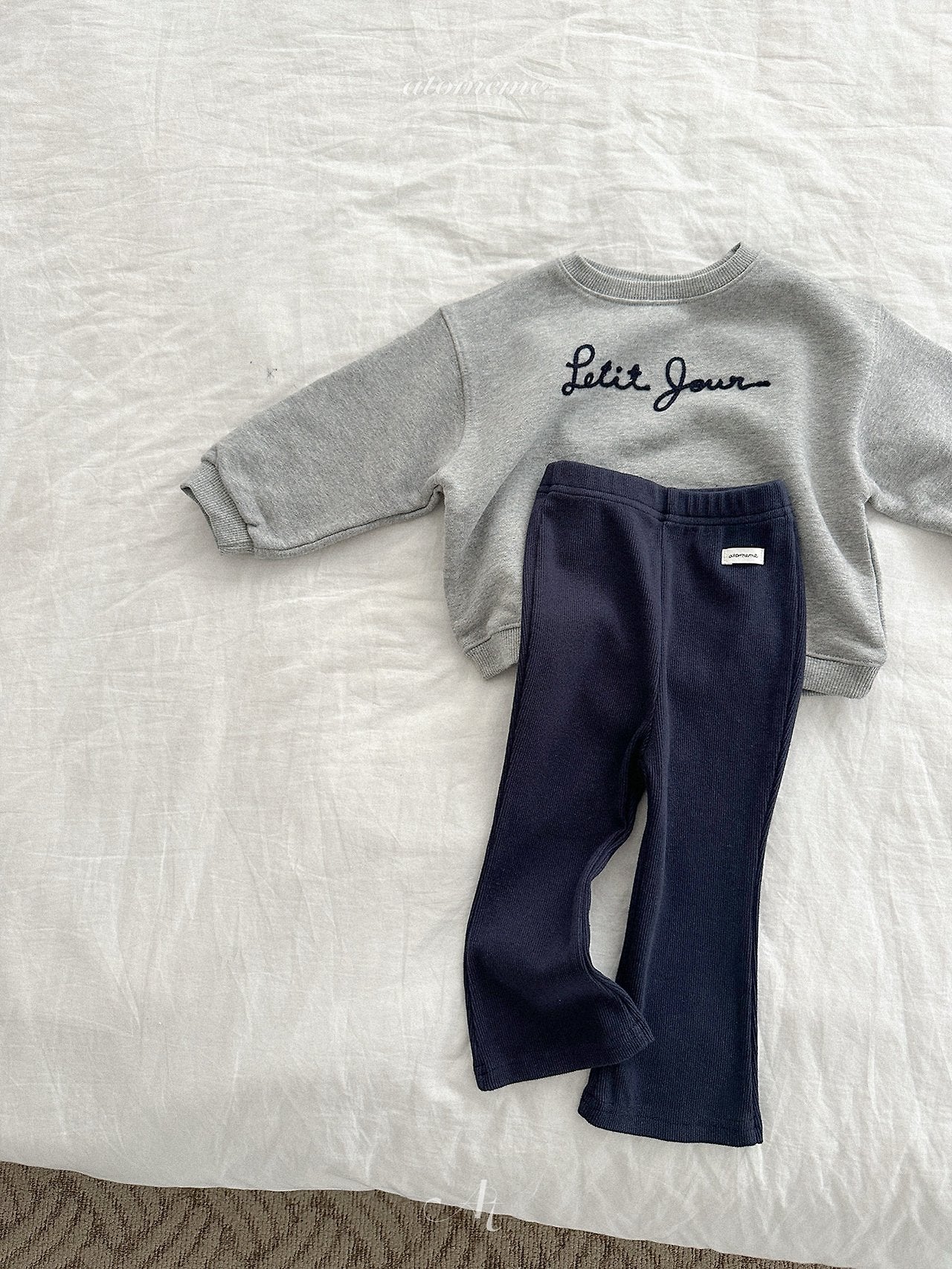 Petit jour sweatshirt