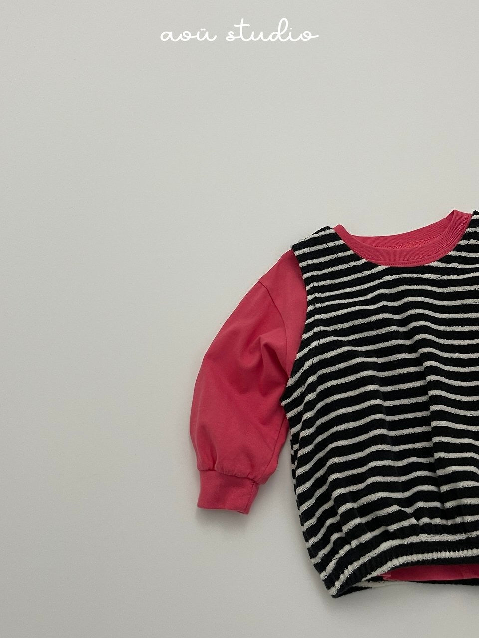 Como sleeveless
