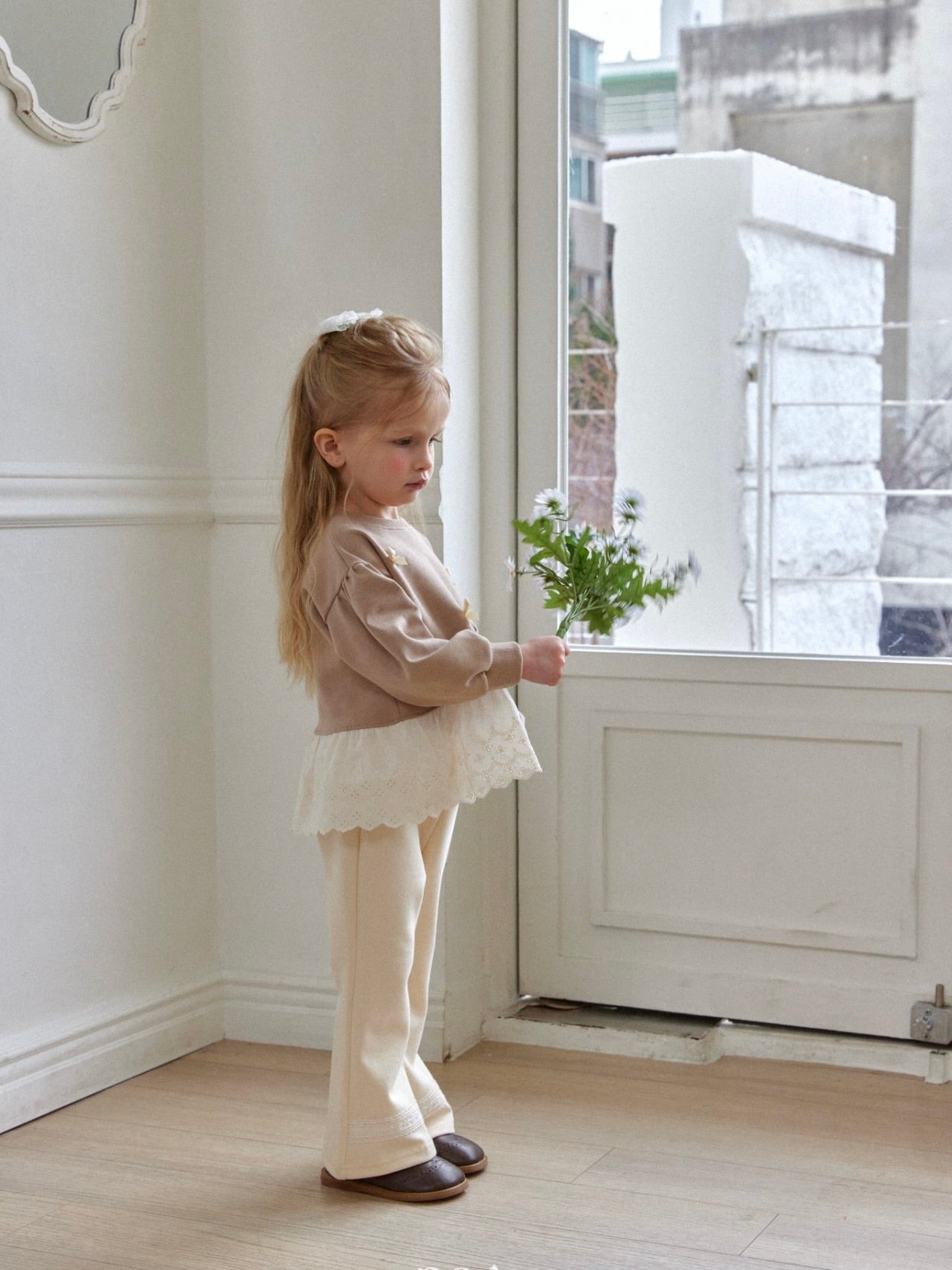 Spring ribbon sweatshirt