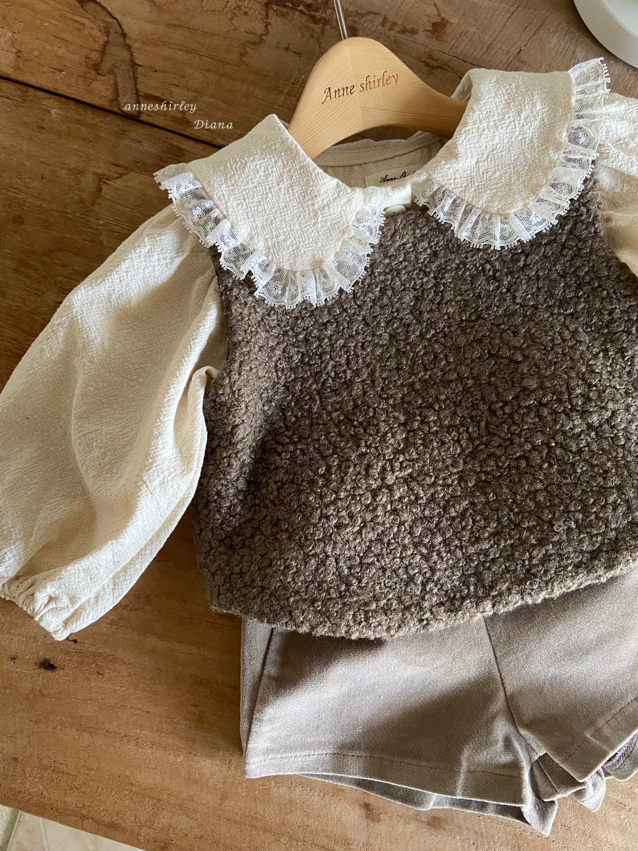 Rosé boa vest