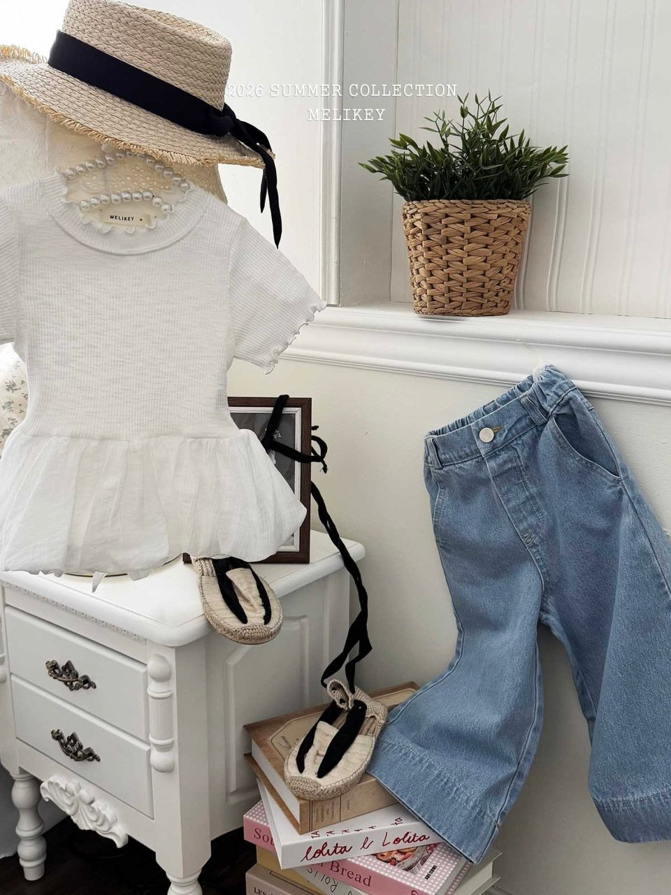 Bouncy ribbon T shirt