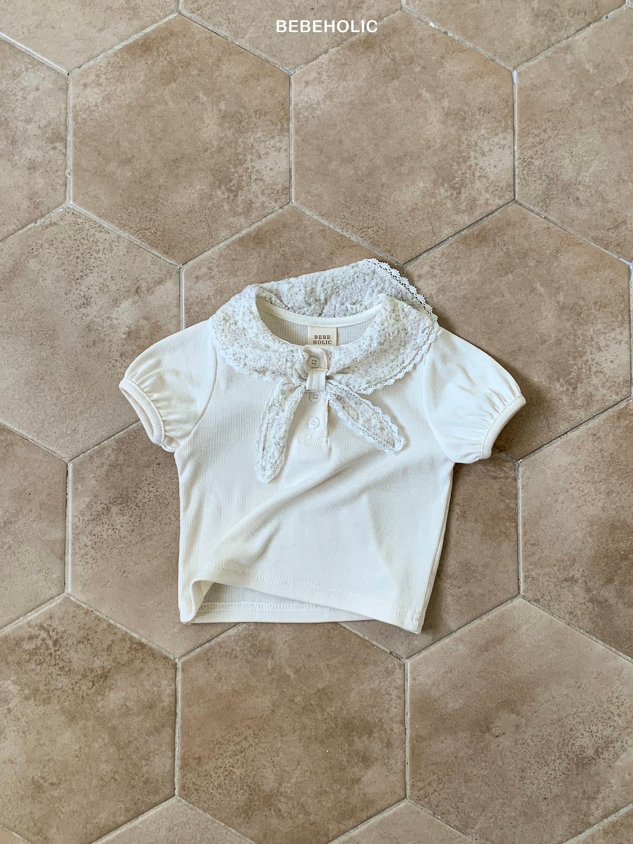 Flower collar T