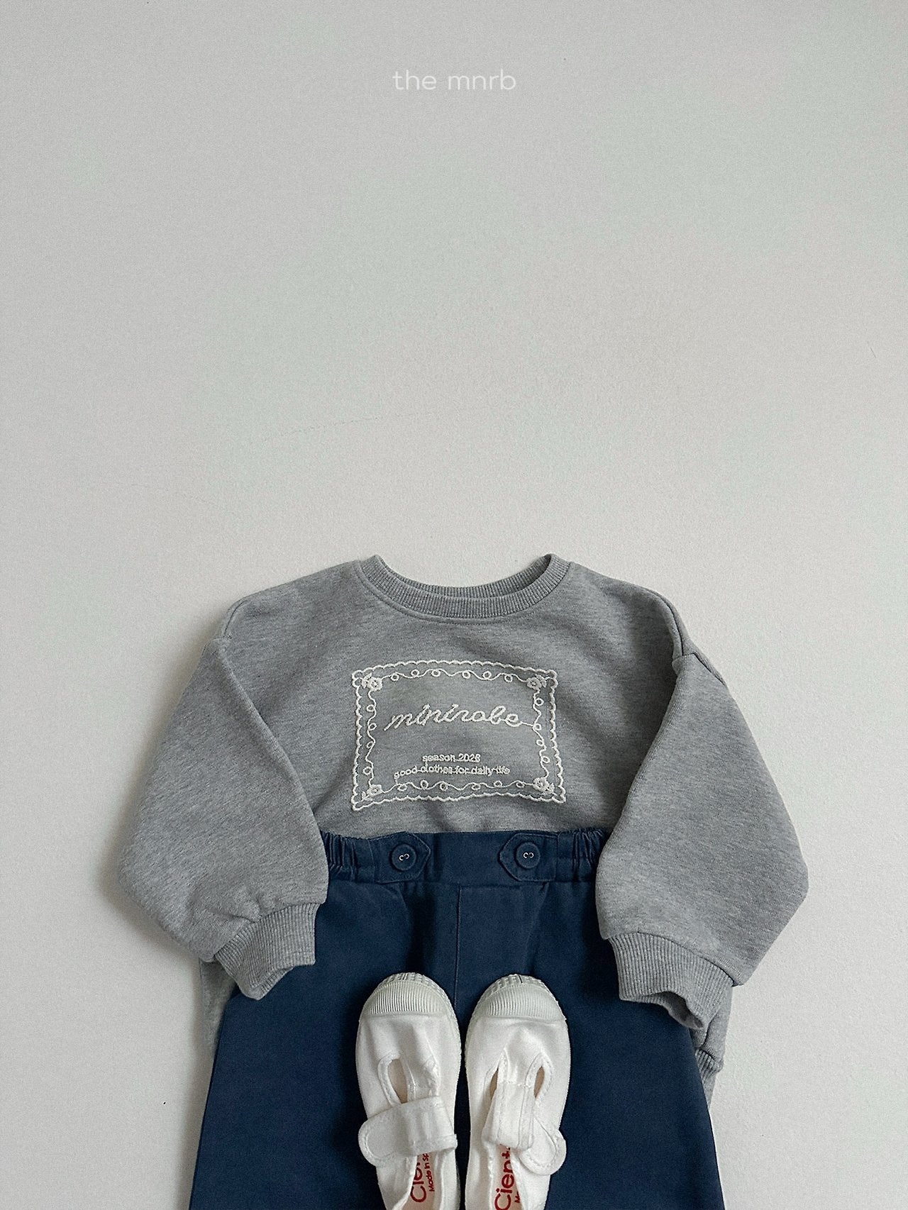 Lace sweatshirt