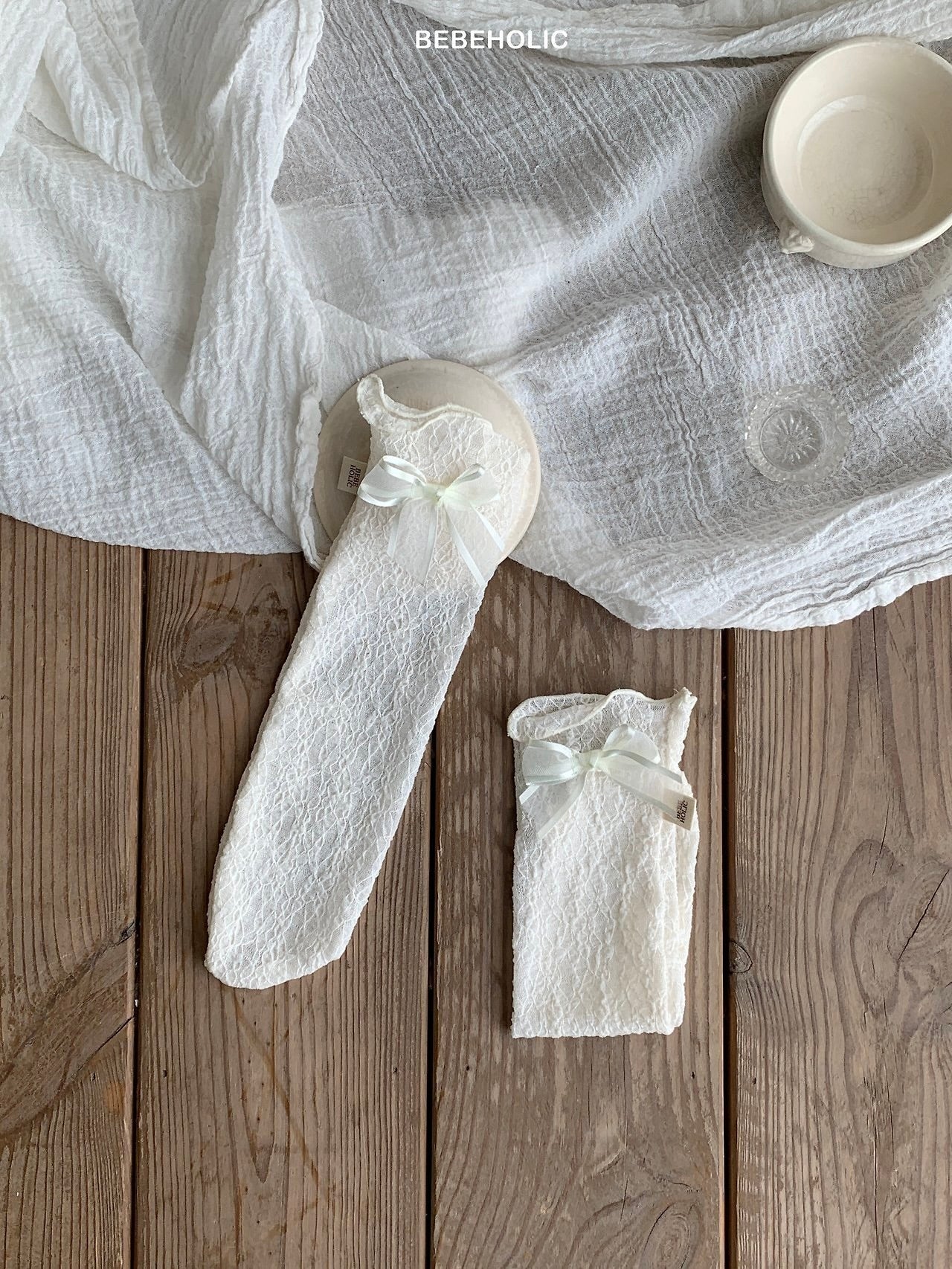 Veil knee socks