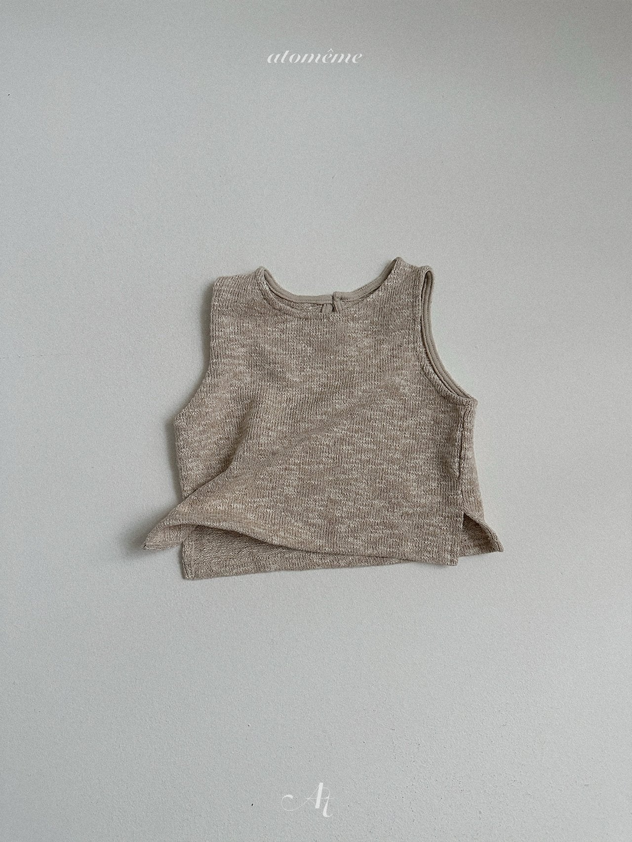 Nut wool vest