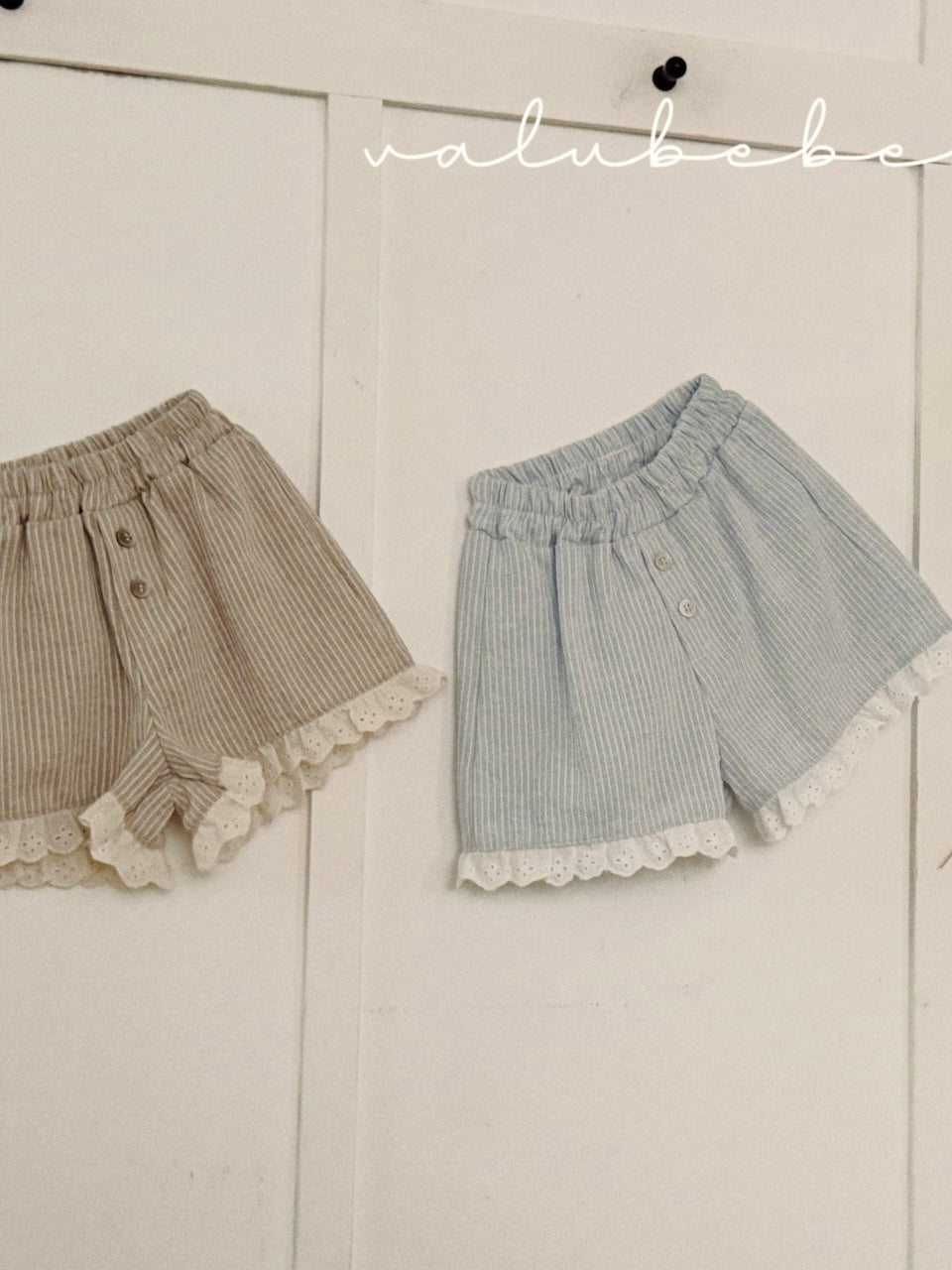 Classic lace half pants