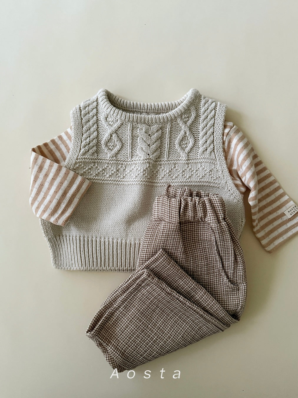 Knit vest