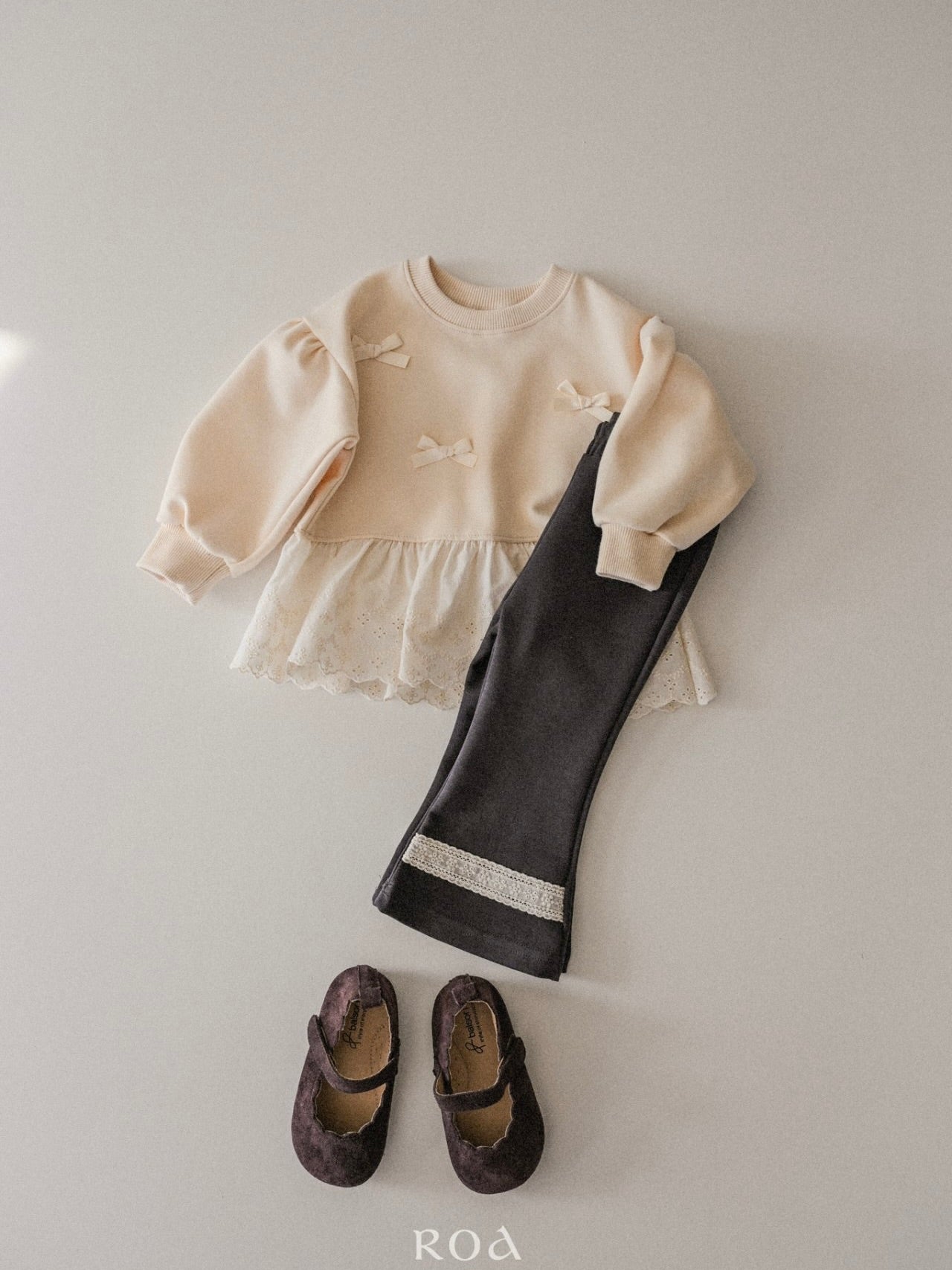 Spring ribbon sweatshirt