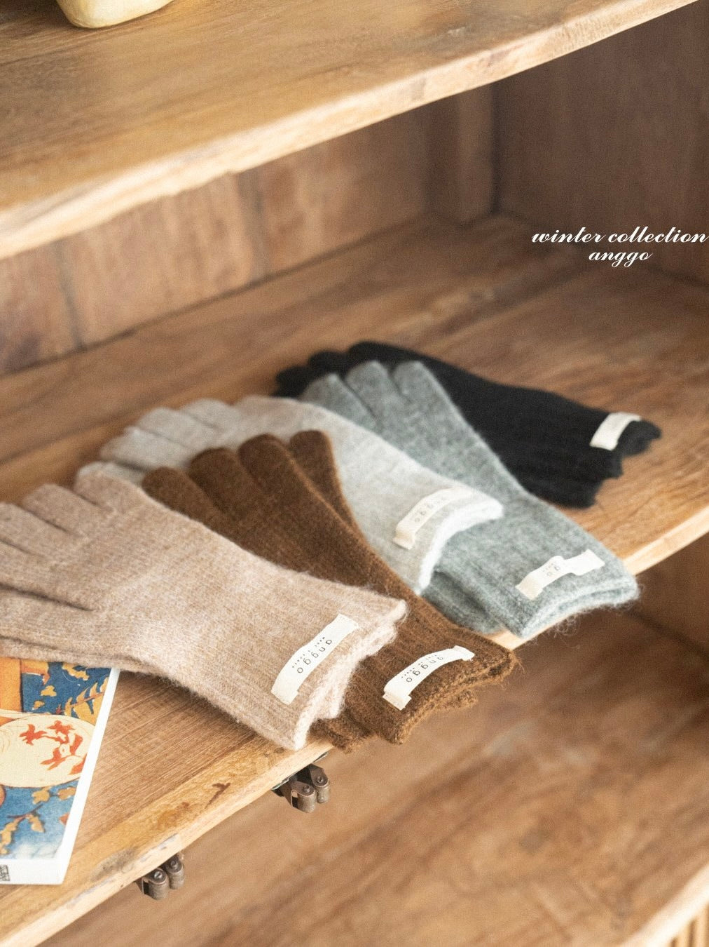 Anggo knit gloves