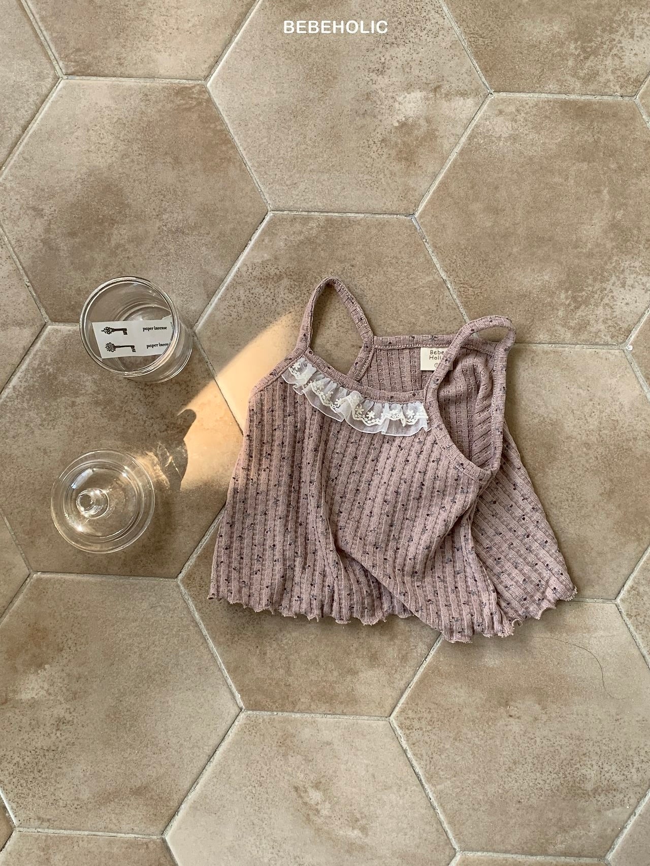 Frill sleeveless top