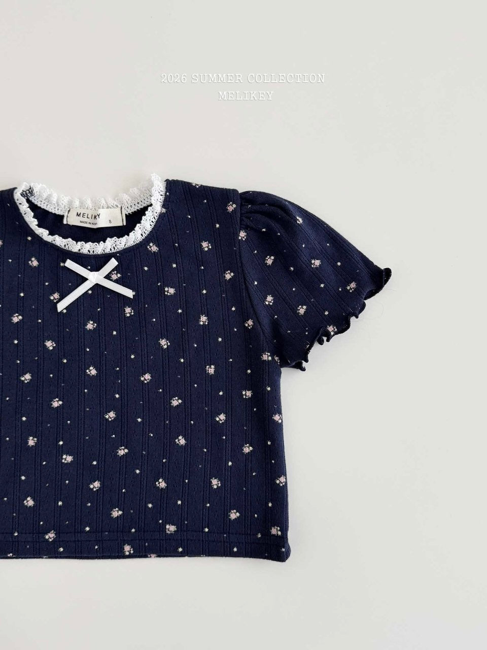 May flower T shirt