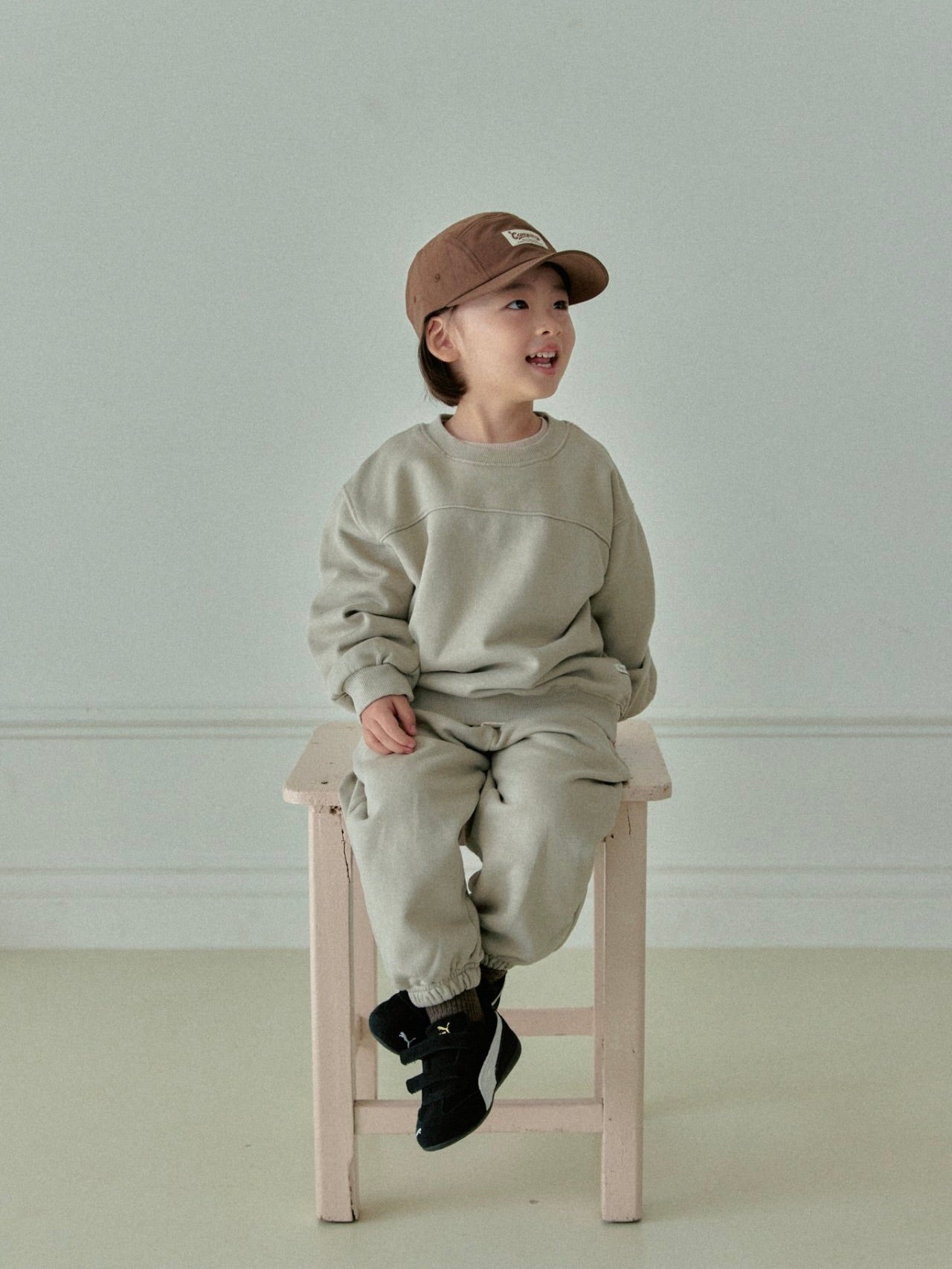 Pigment jogger pants