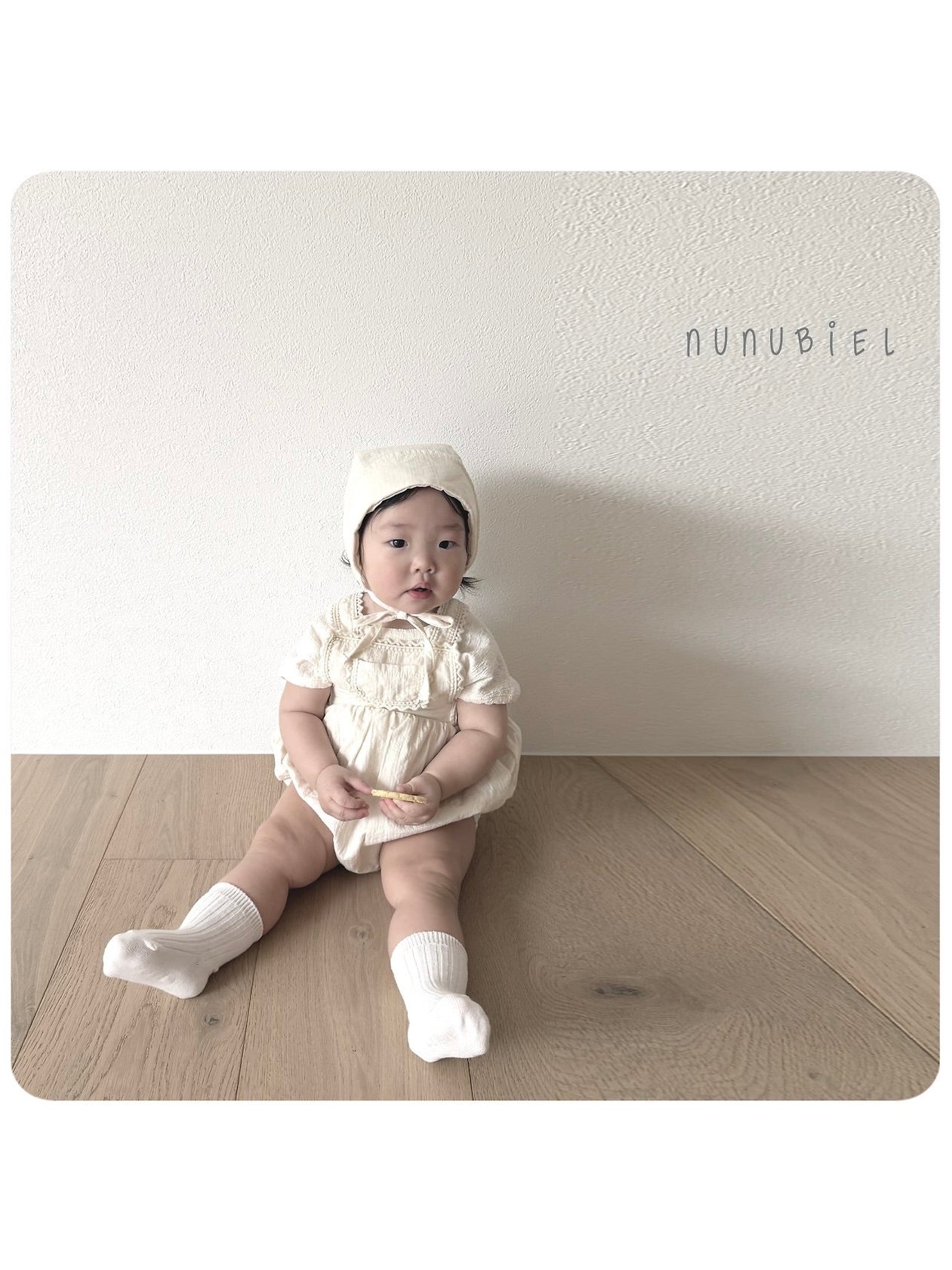 Milga rompers & bonnet