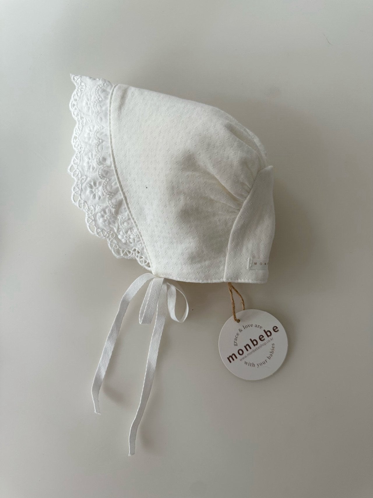 Noah double frill bonnet