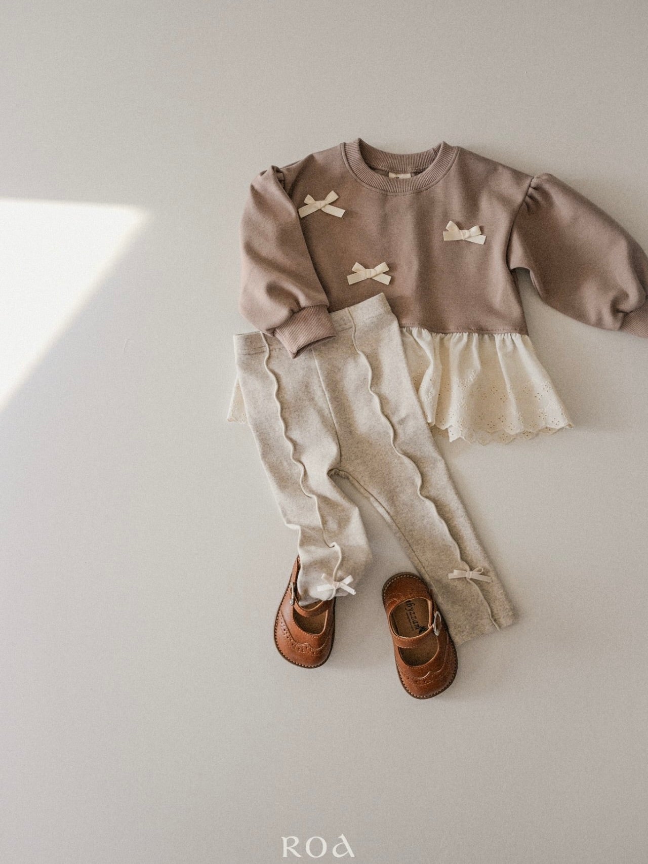 Spring ribbon sweatshirt