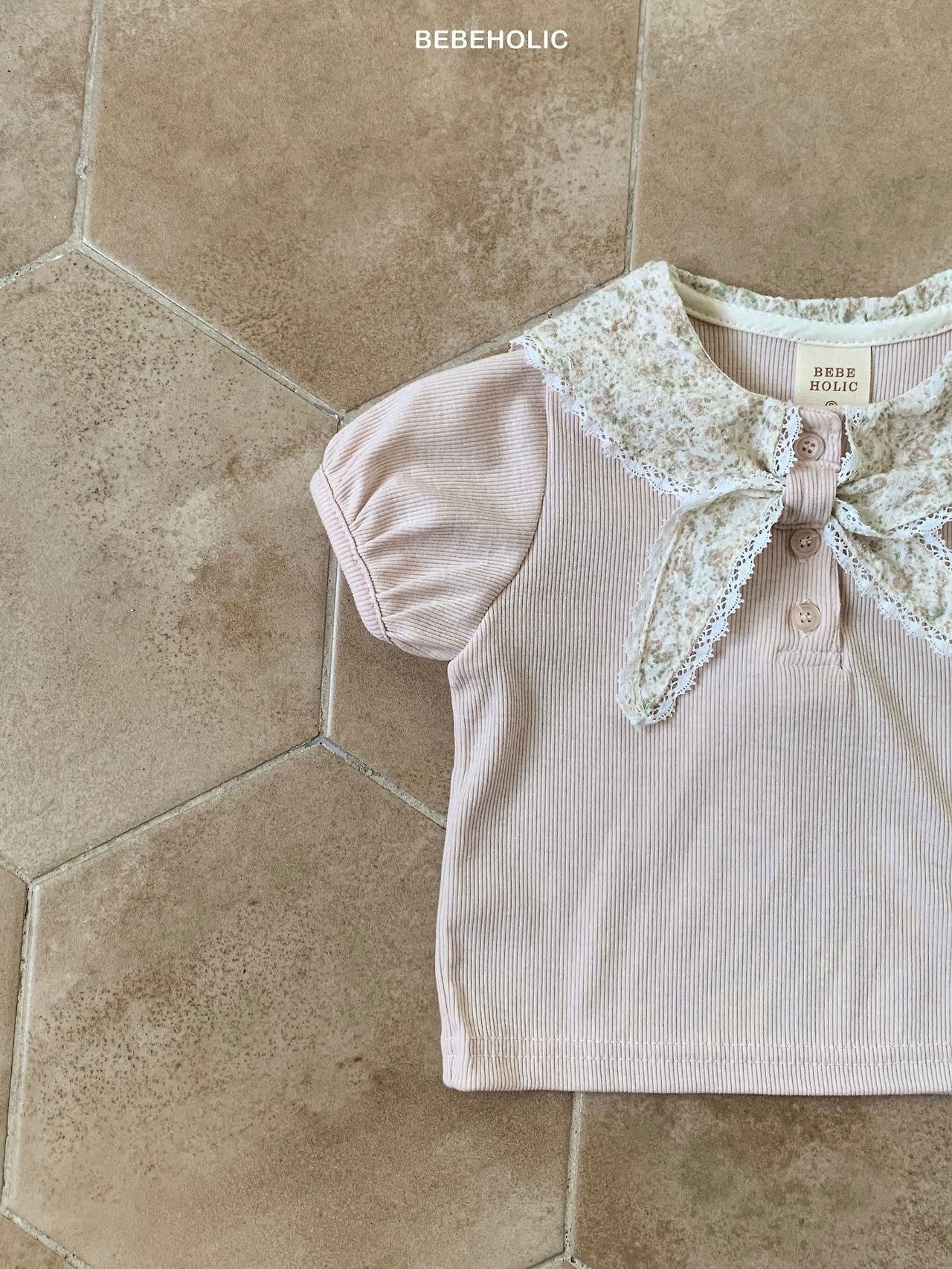 Flower collar T