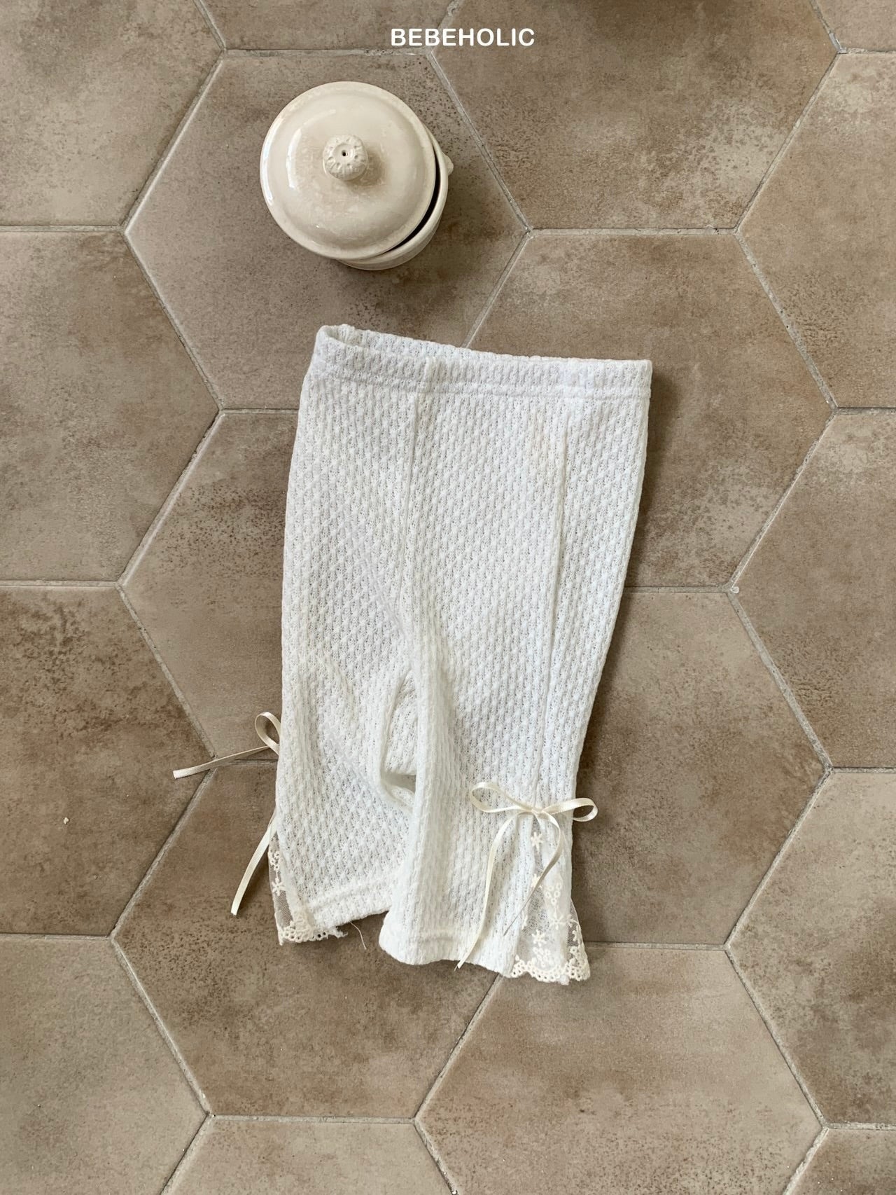 Nari lace bootcut pants