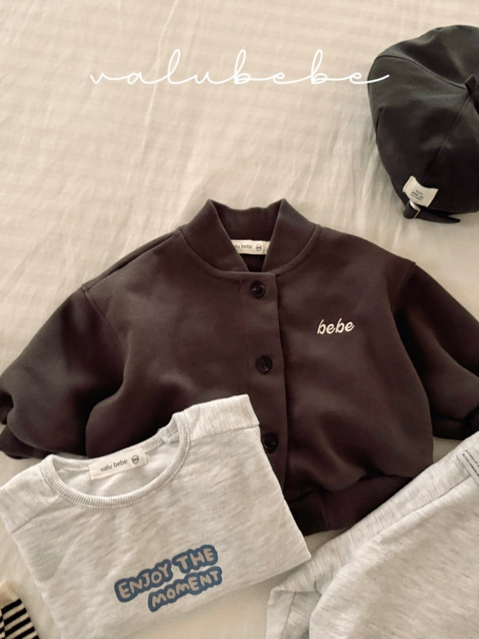 Fron slit ribbed pants