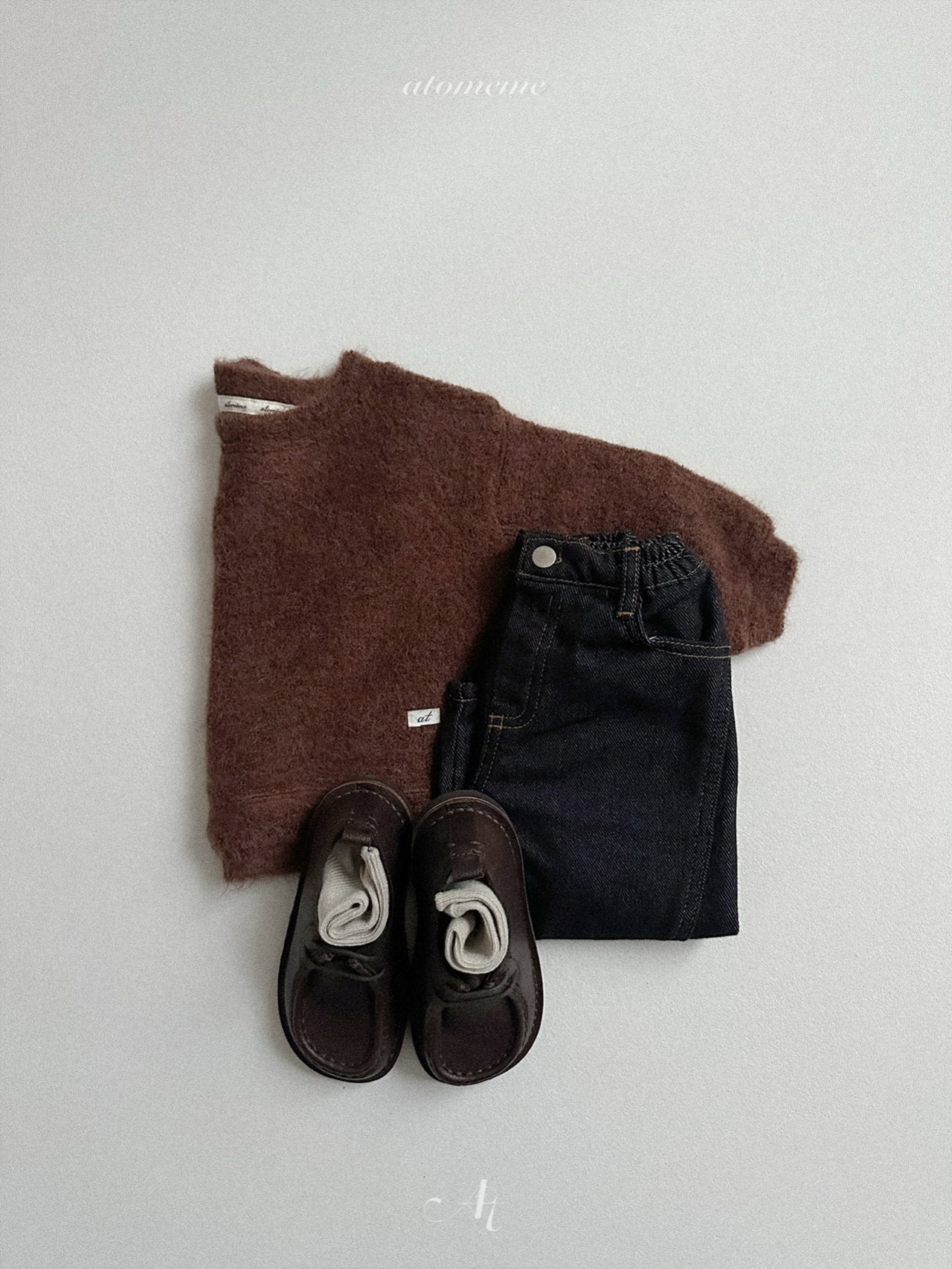 Knit sweatshirt