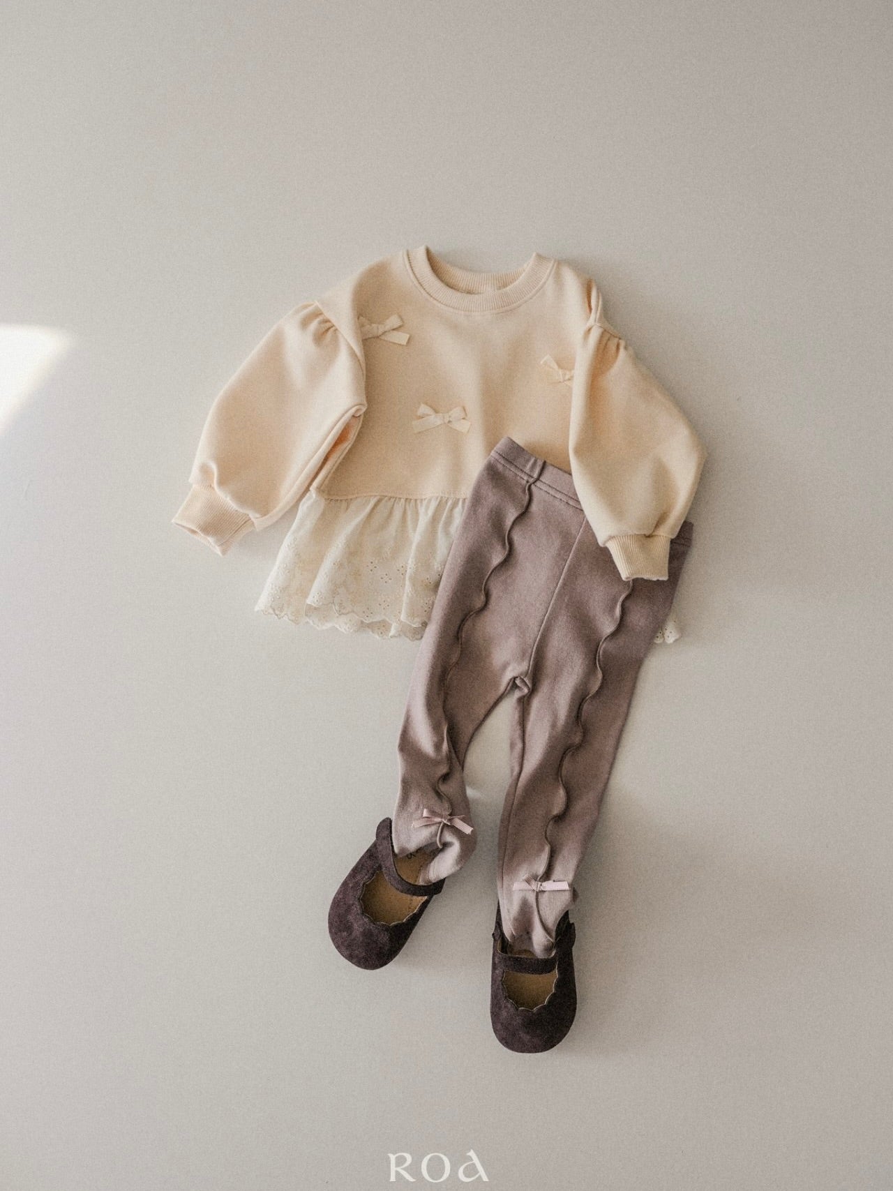 Spring ribbon sweatshirt