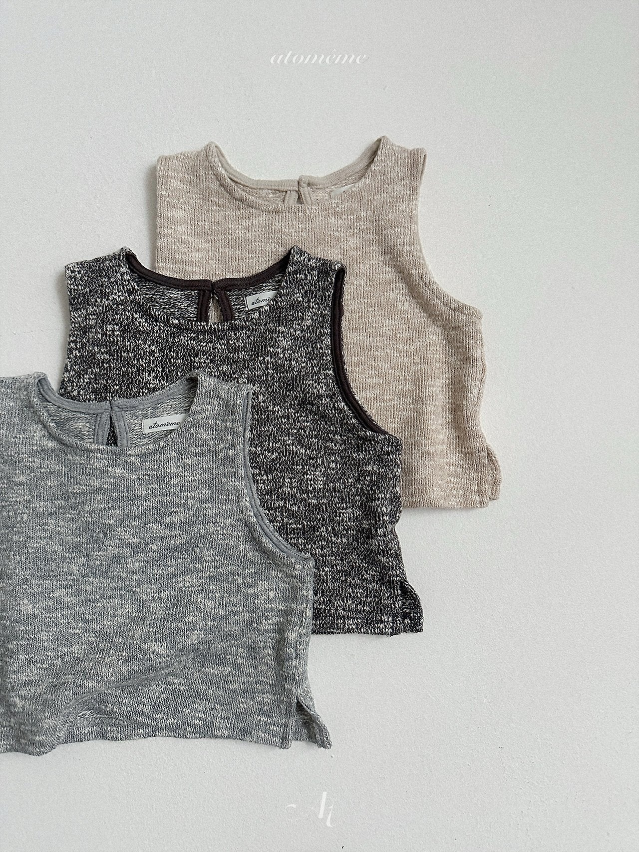 Nut wool vest
