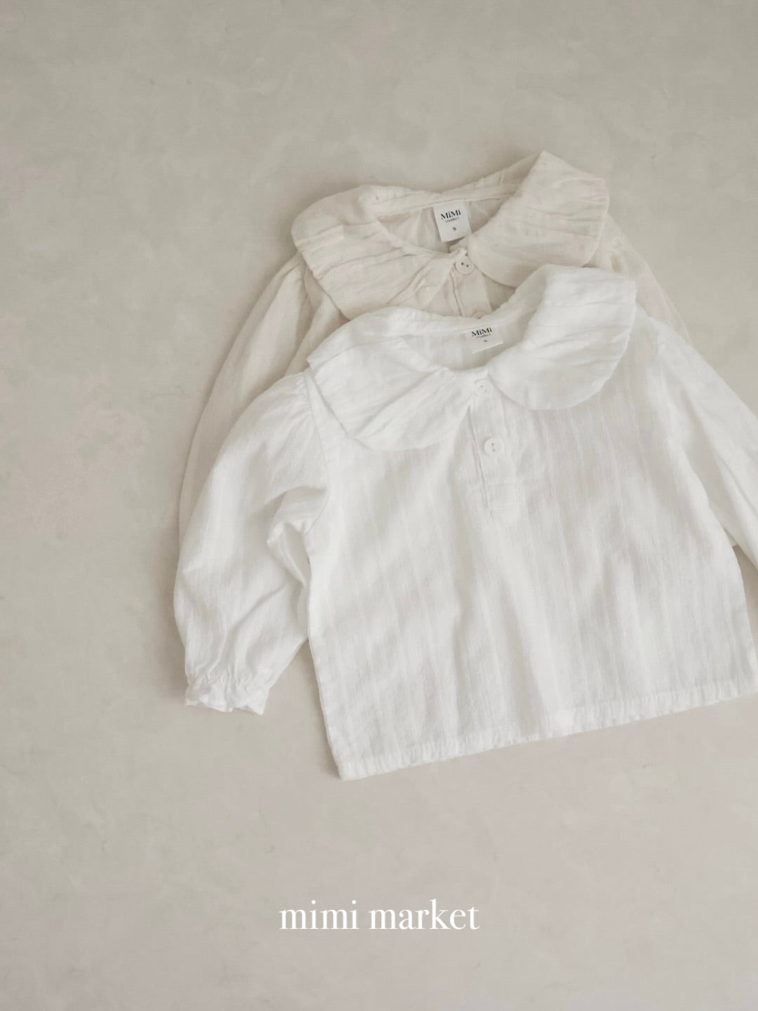 Volume collar blouse