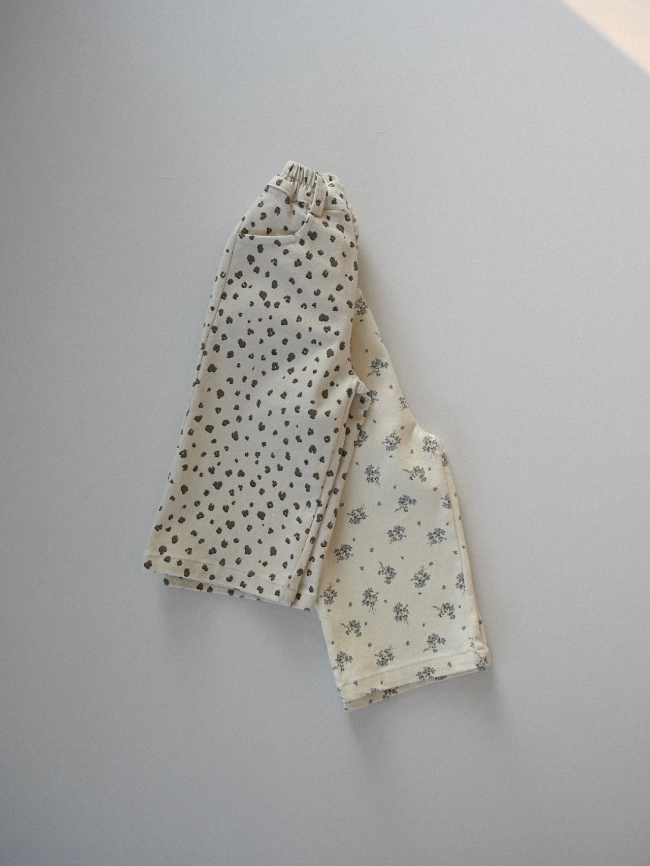 Patterned straight pants