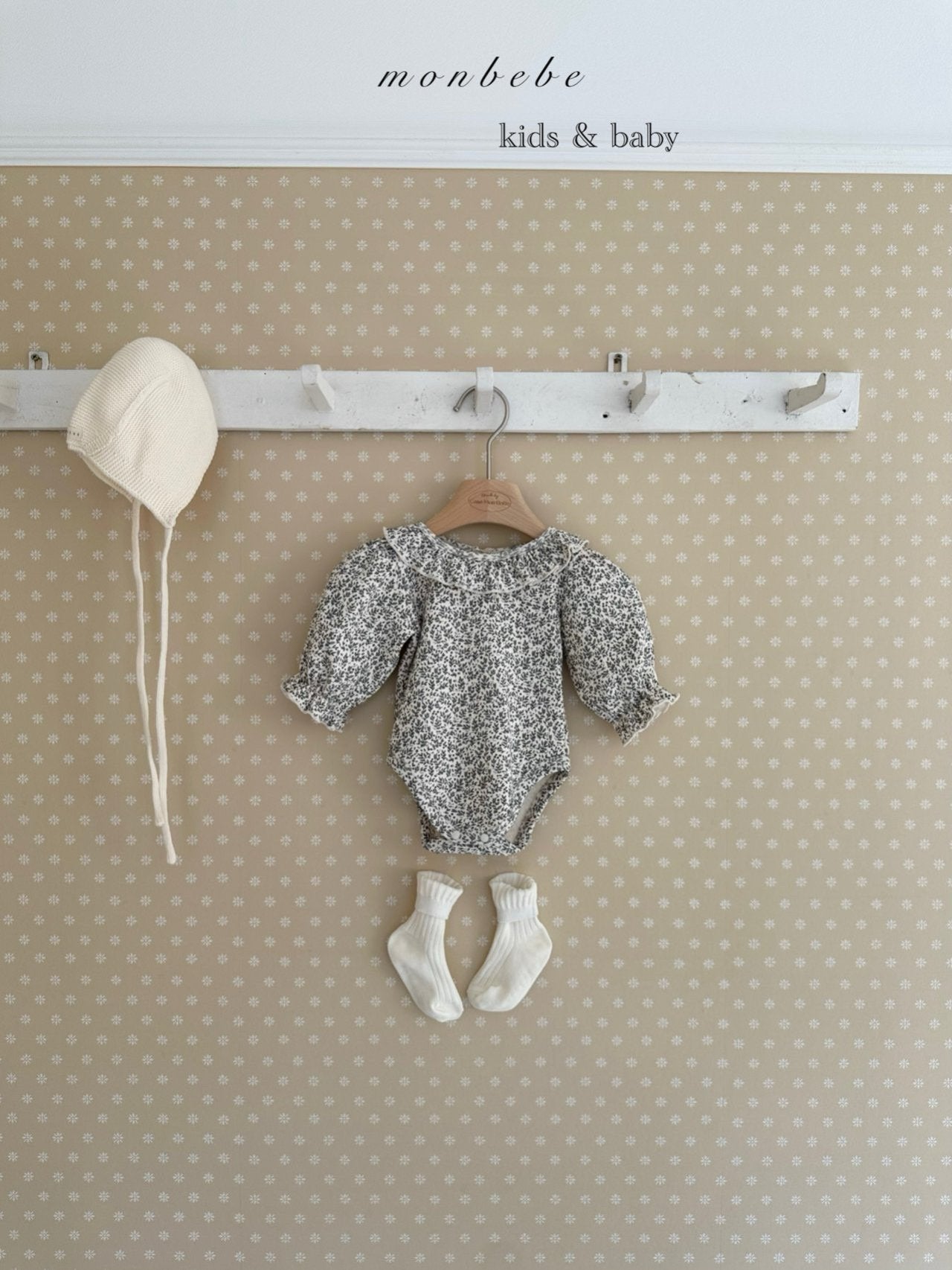 Natural frill rompers