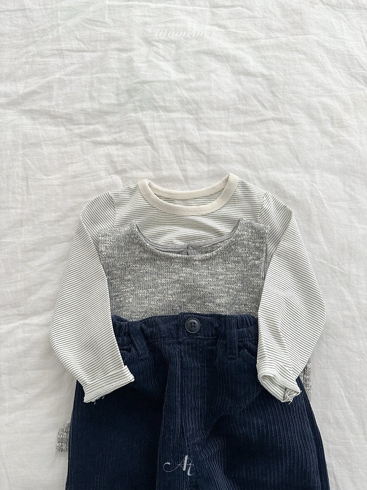 Nut wool vest