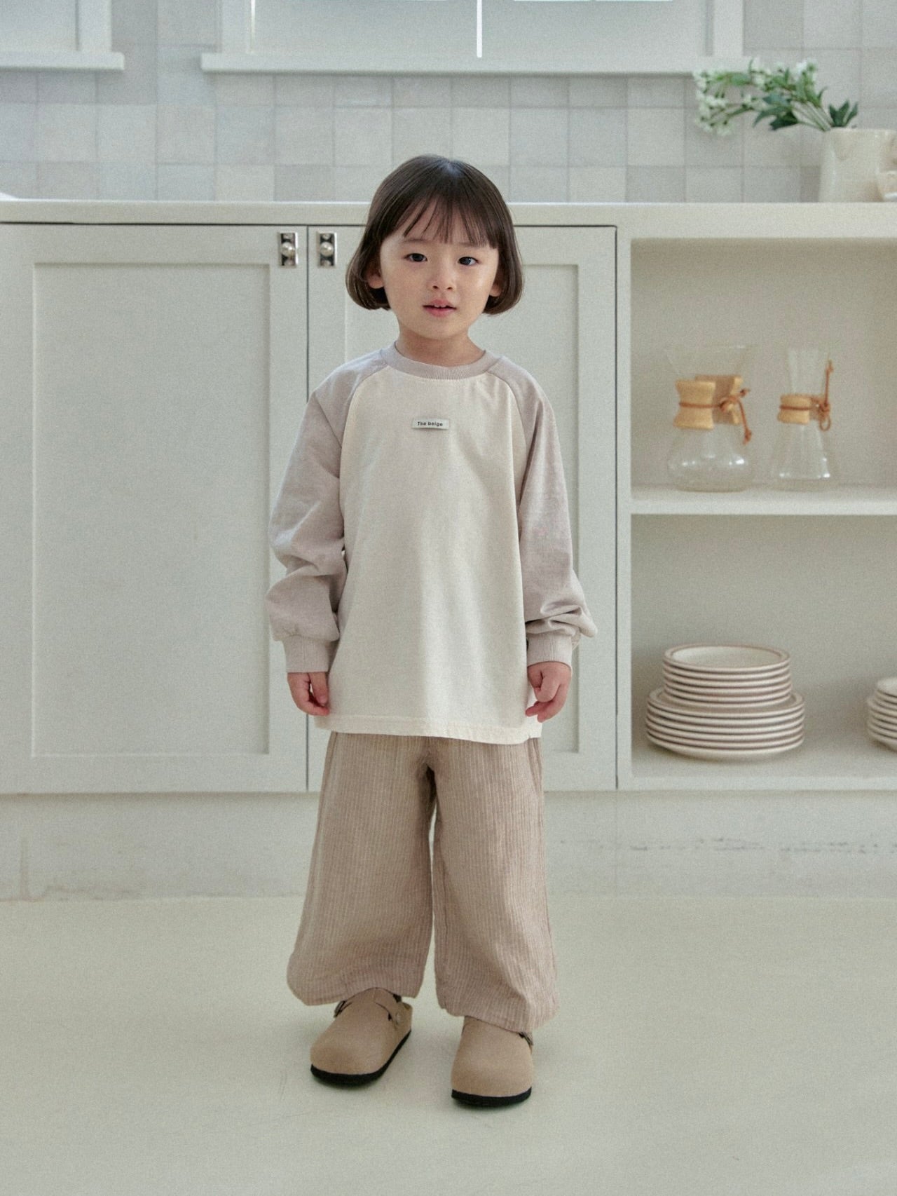 Single raglan sleeve T